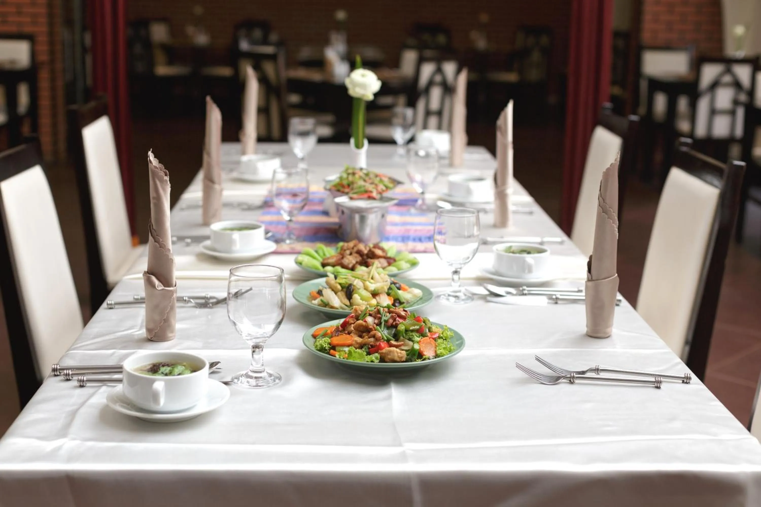 Restaurant/places to eat in Sokchea Angkor Hotel