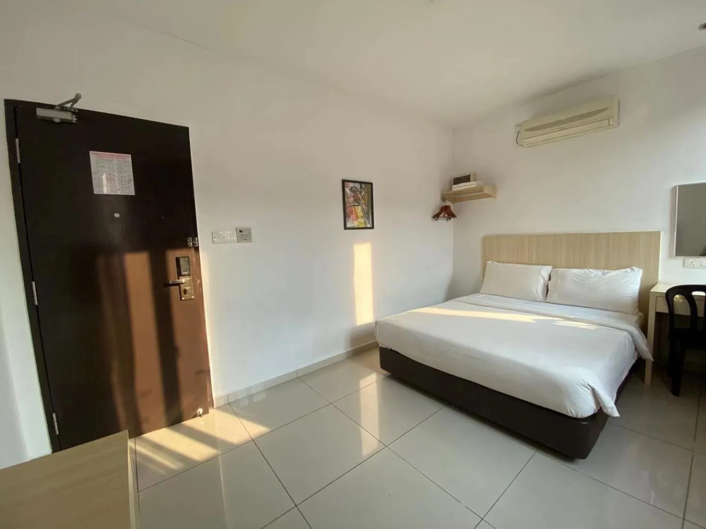 Bed in Swan Garden Hotel