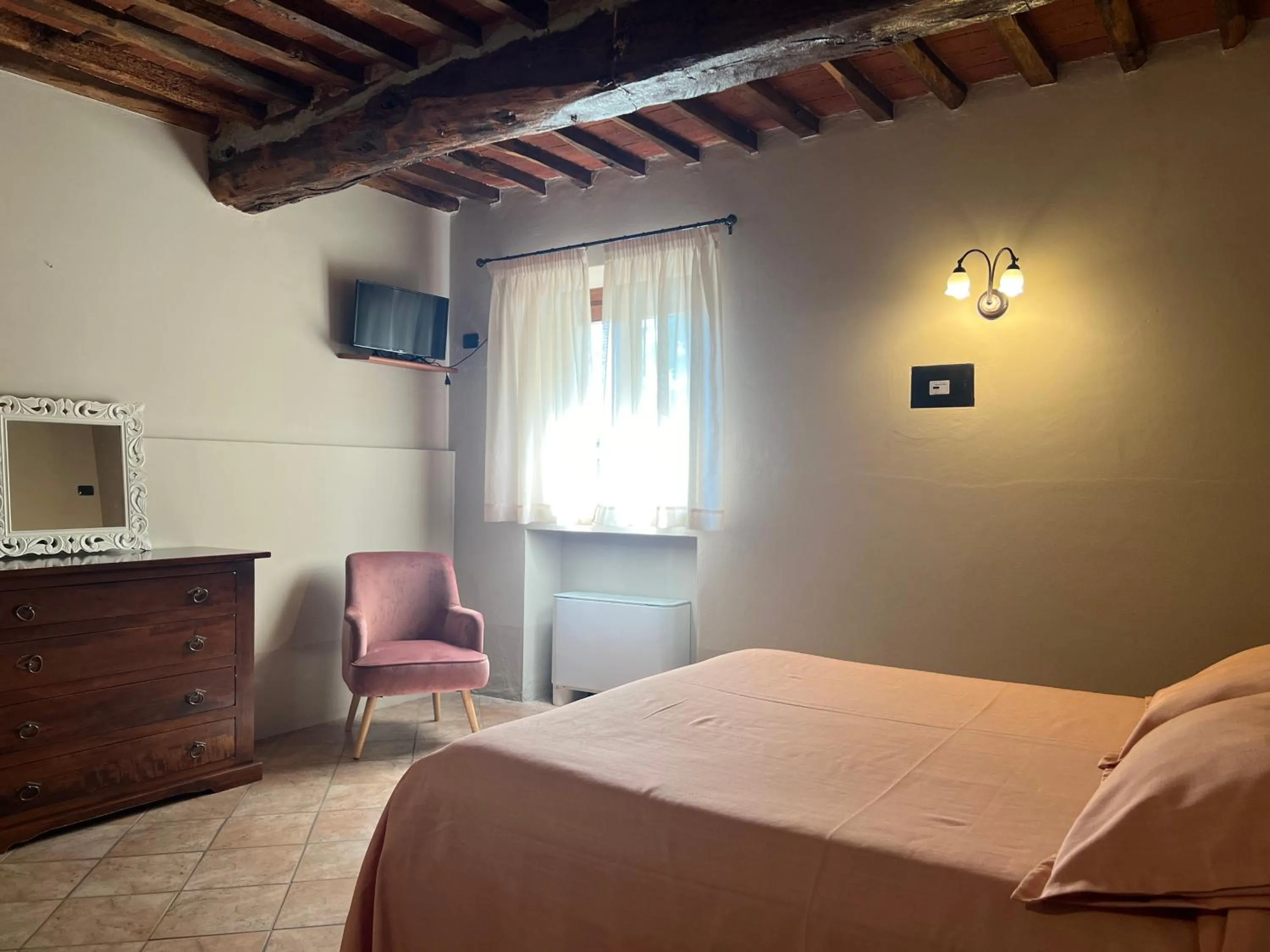 Bed in La Torre wine resort