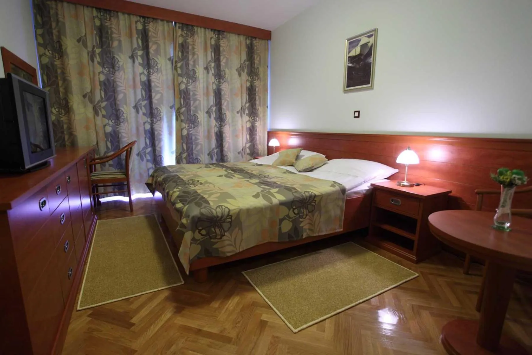 Bed in Dorijini Dvori