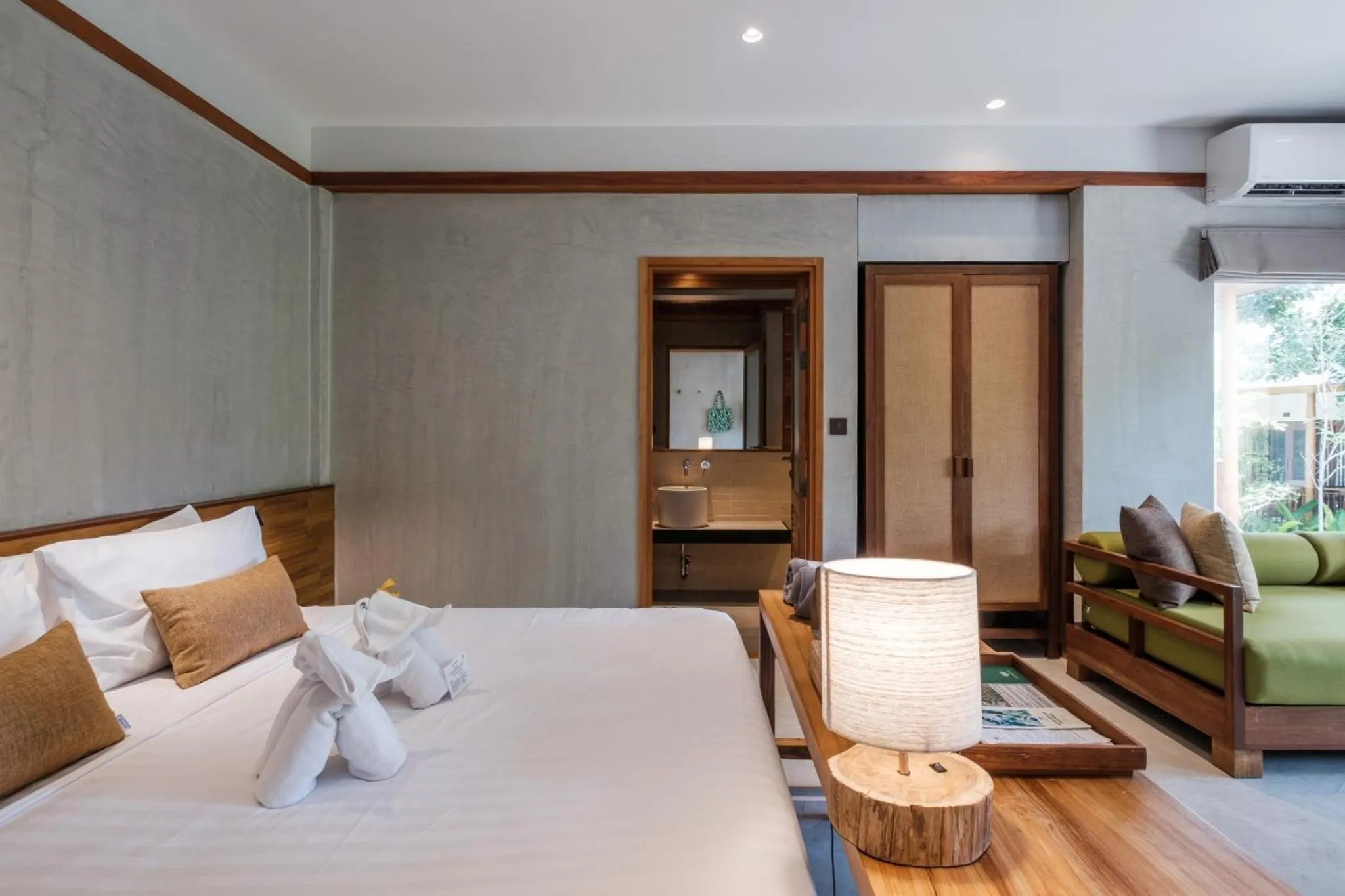 Bed in Banana Fan Sea Resort