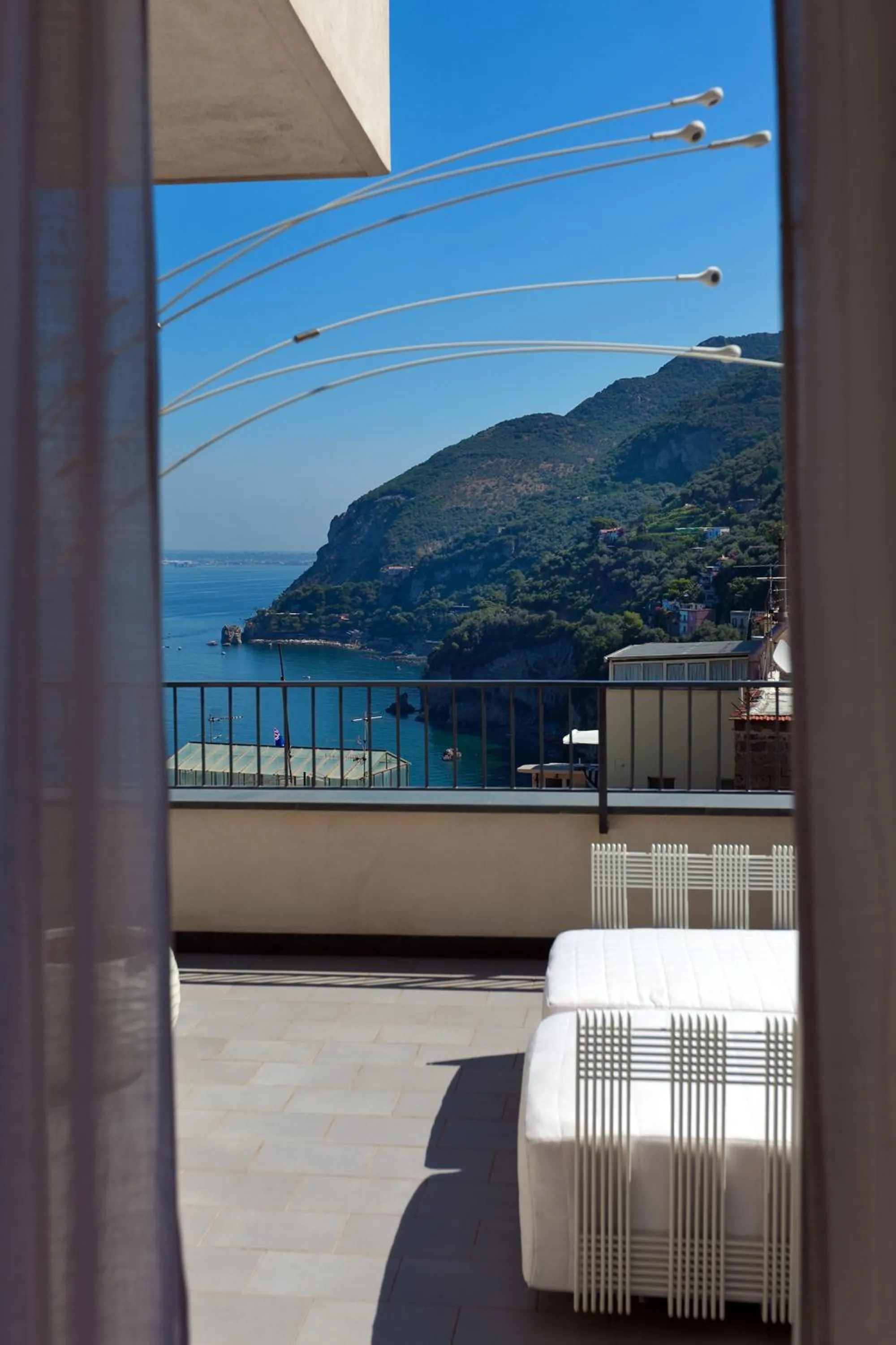 Day in Cubo Apartments