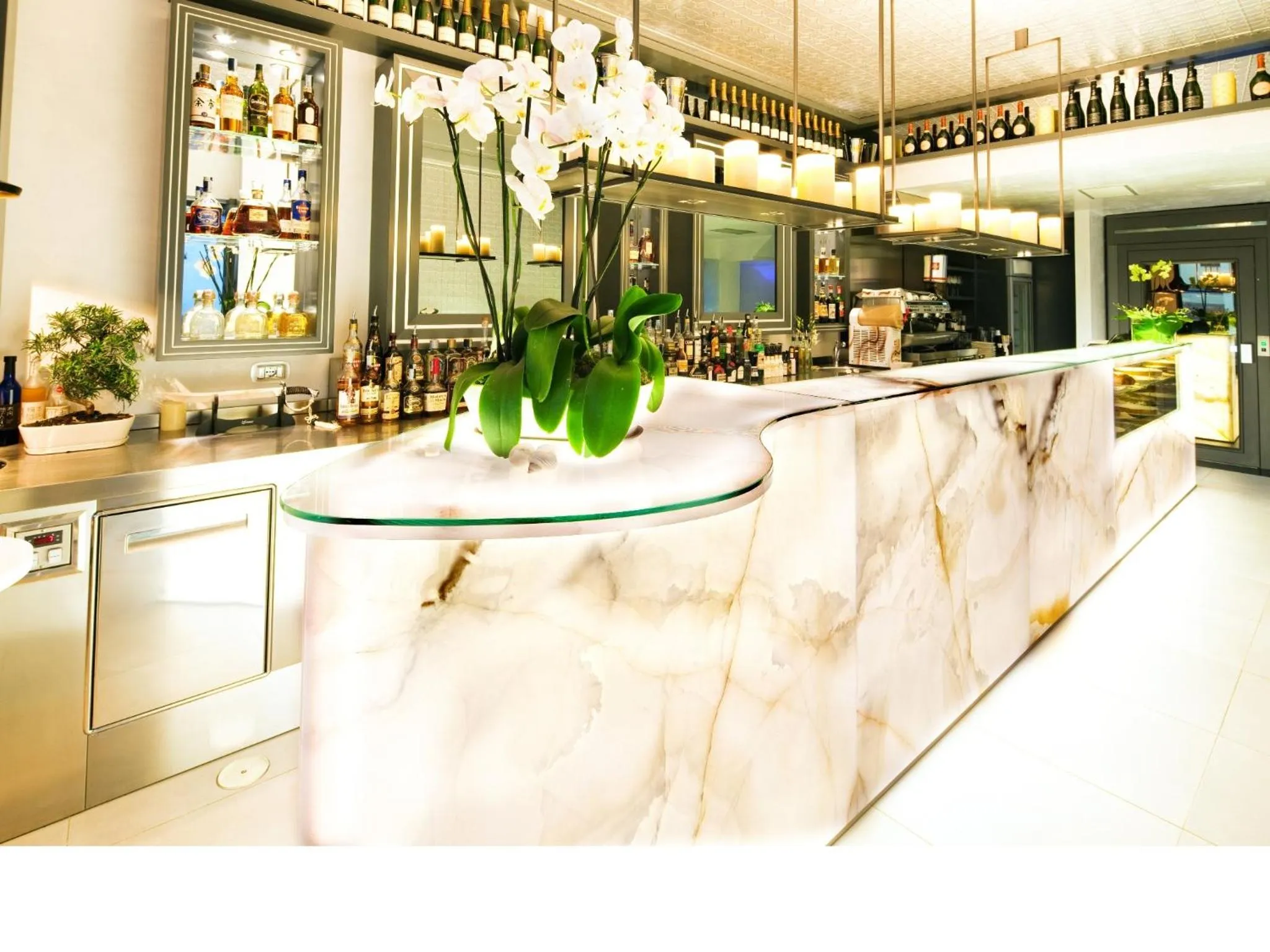 Lounge or bar in Cubo Apartments