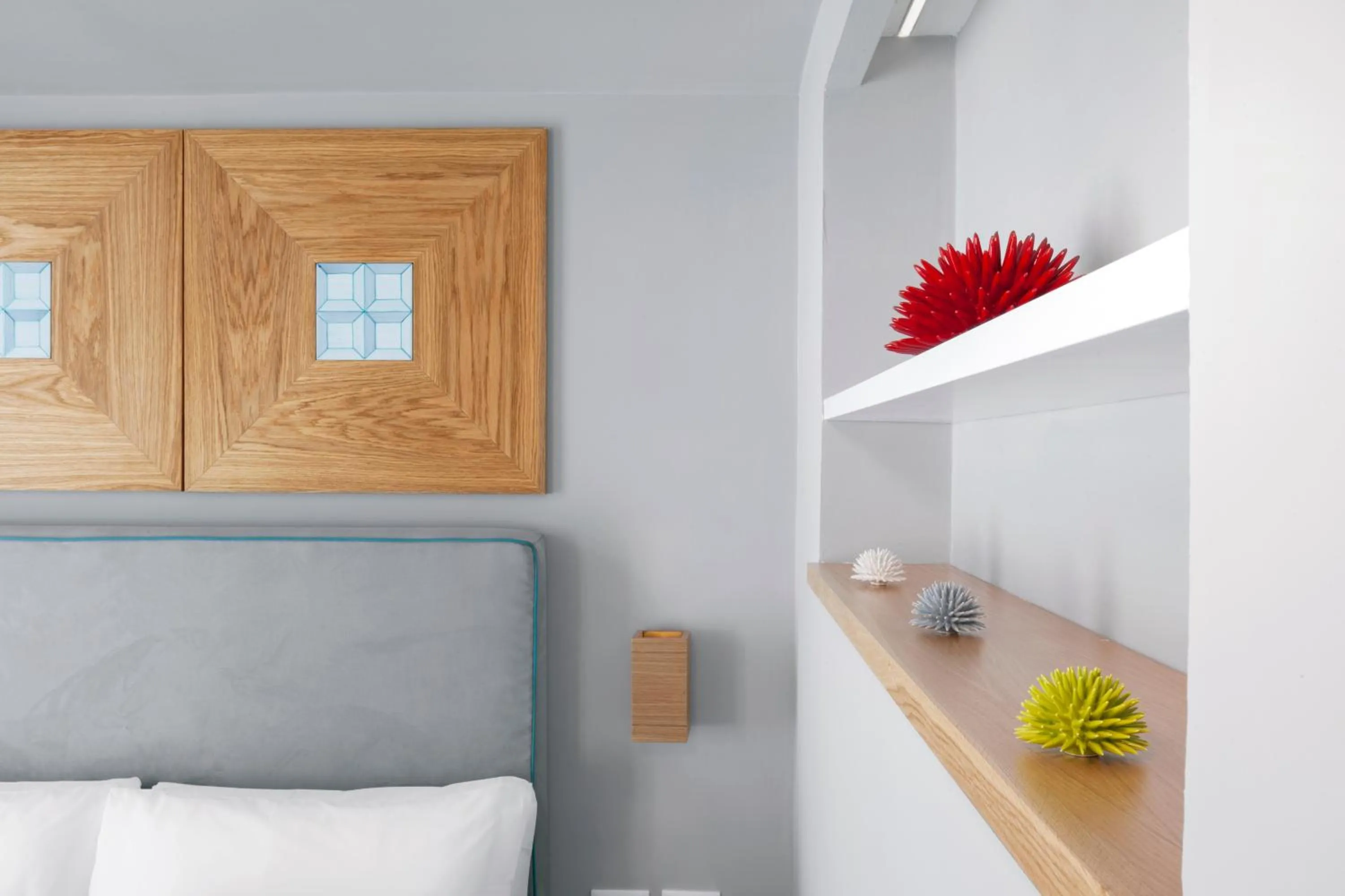 Decorative detail, Bed in La Piazzetta Guest House