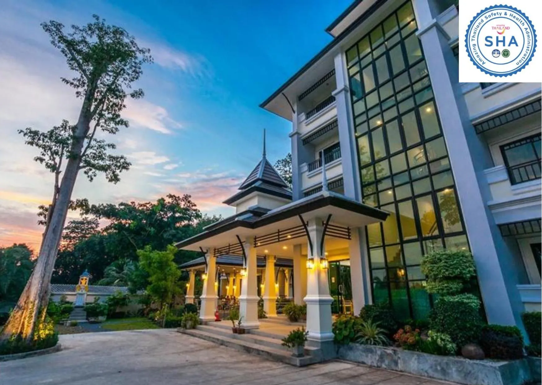 Property building in Wanarom Residence Hotel