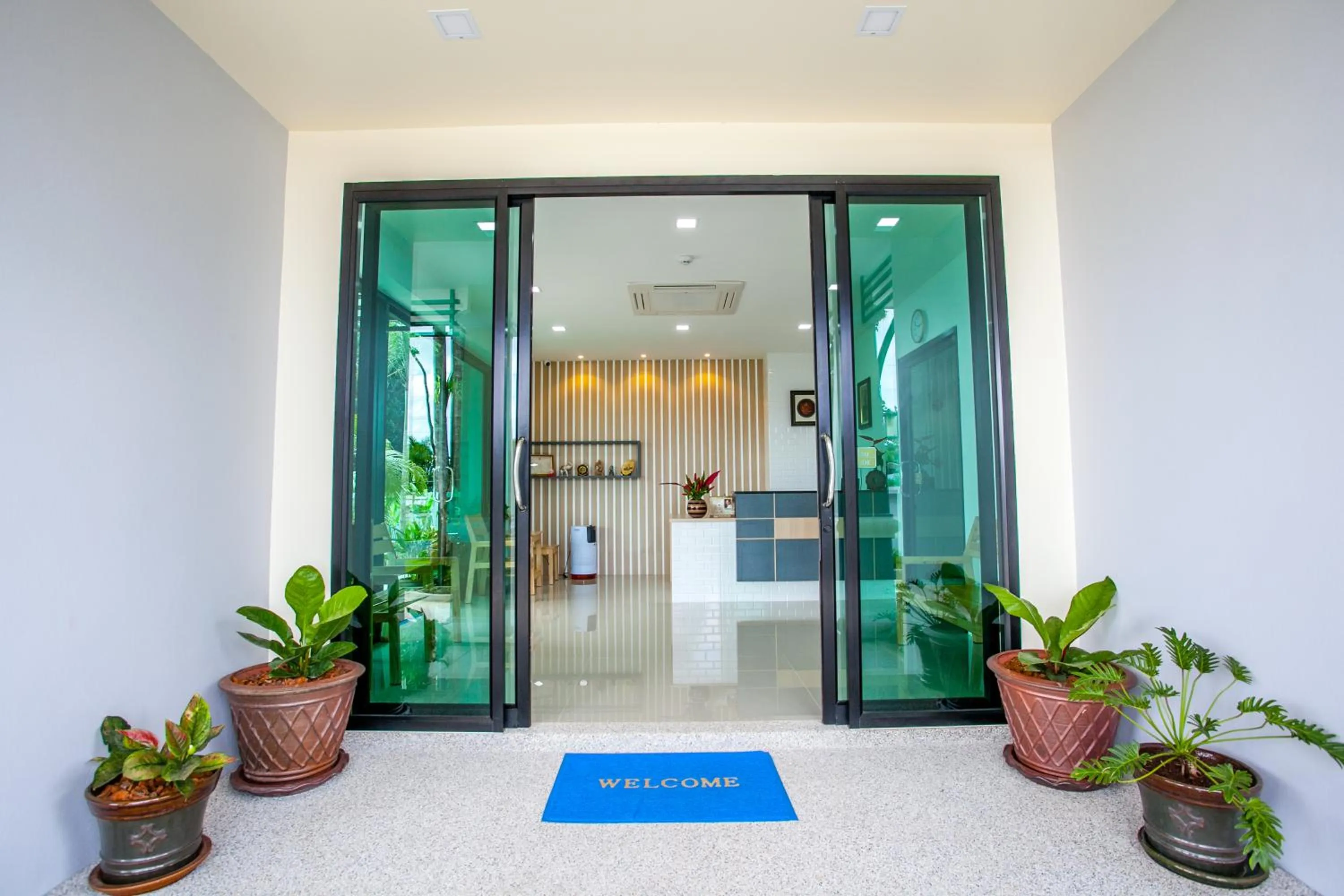 Facade/entrance in Wanarom Residence Hotel