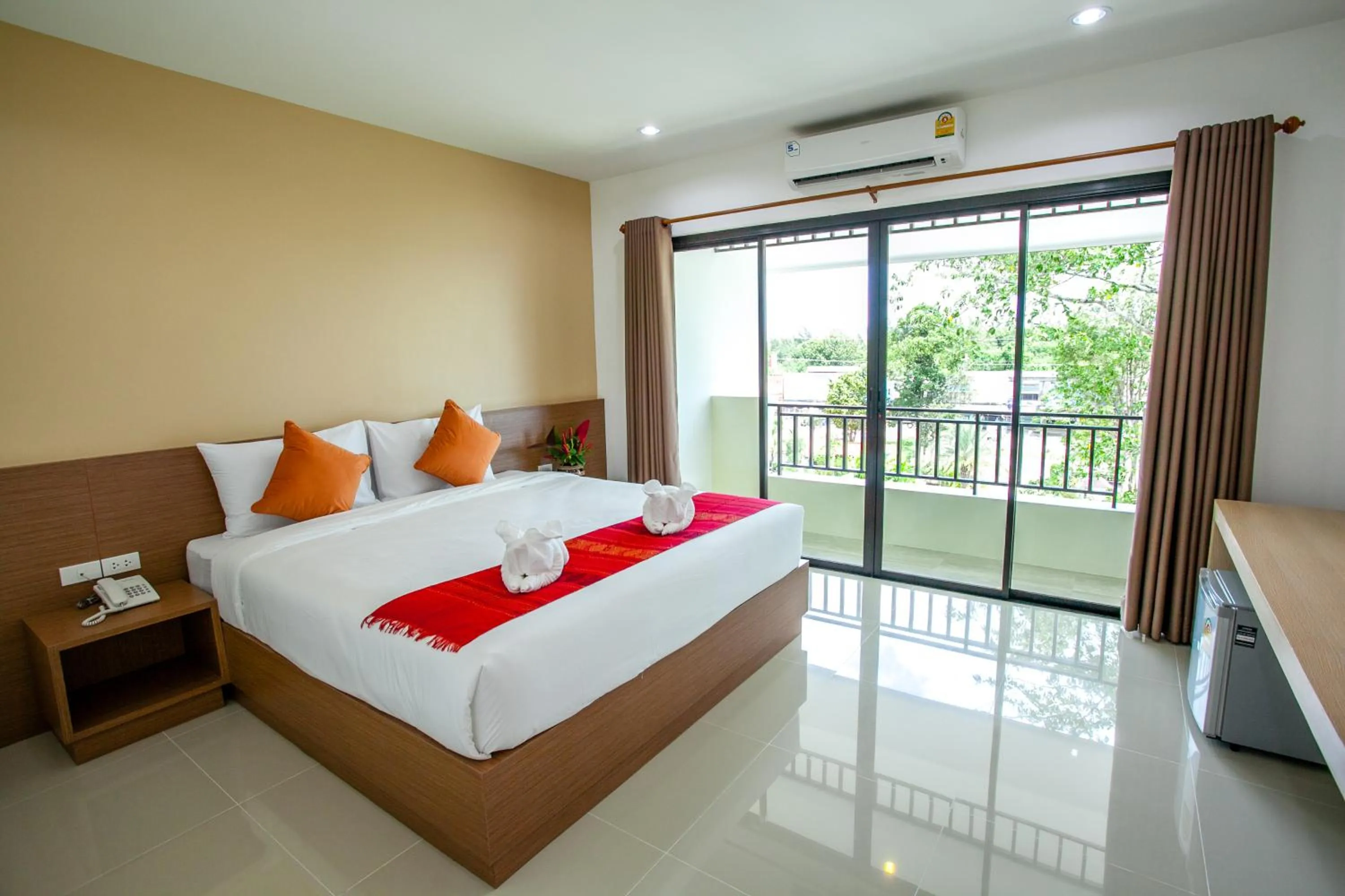 Bed in Wanarom Residence Hotel