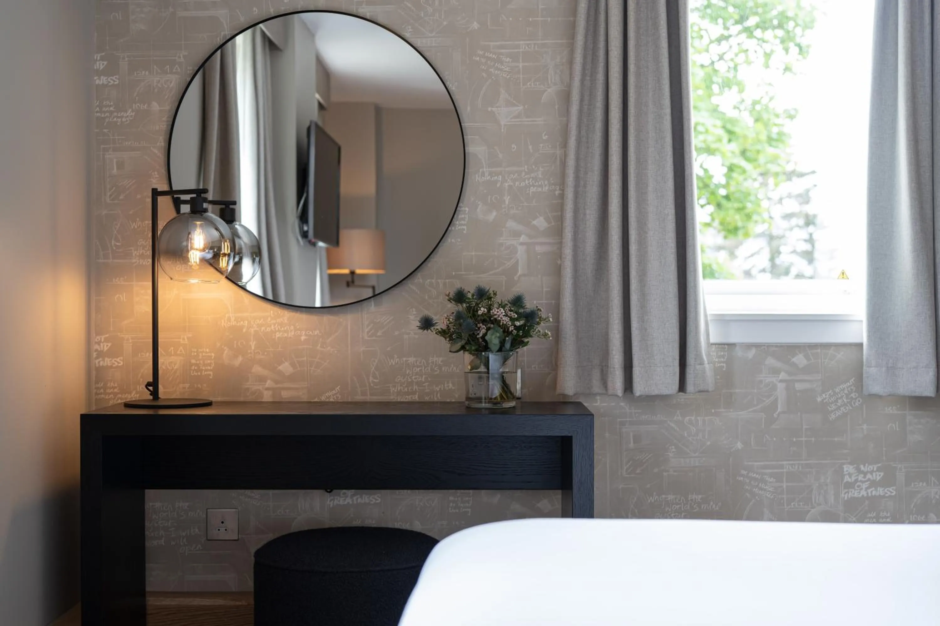 Bedroom, Bed in The Scholar