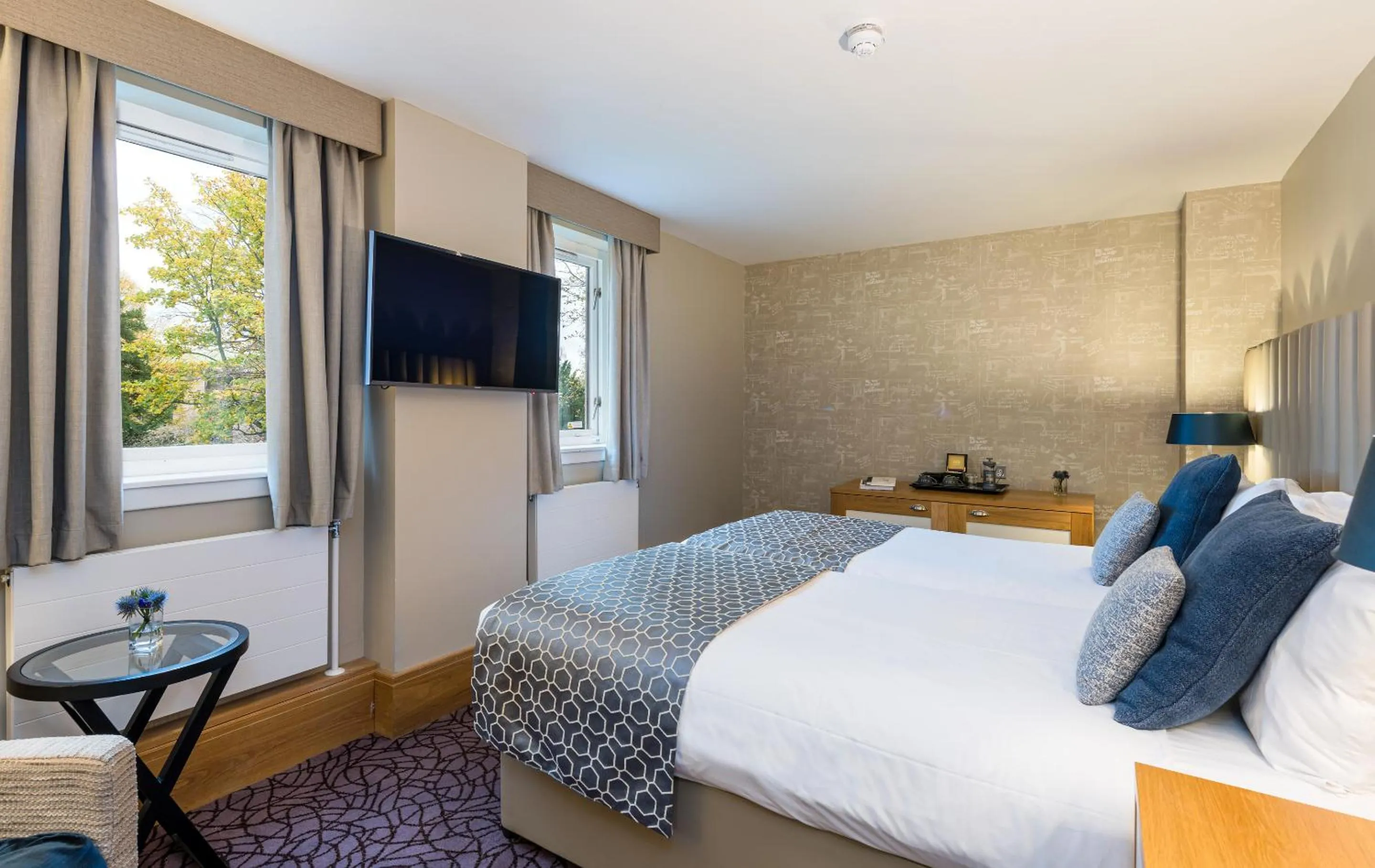 Bedroom, Bed in The Scholar