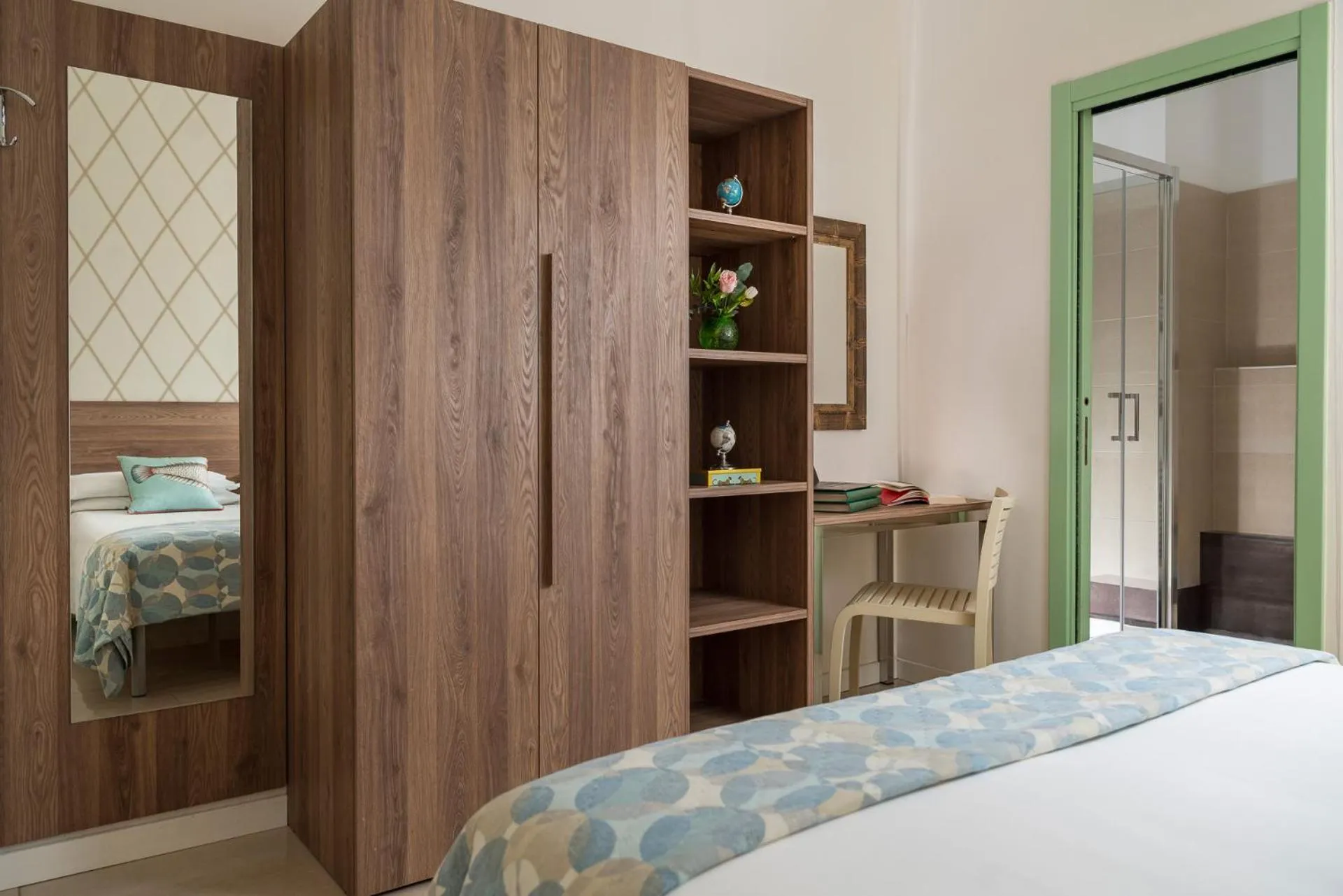 Bed in Hotel Calypso- Rimini Marina Centro