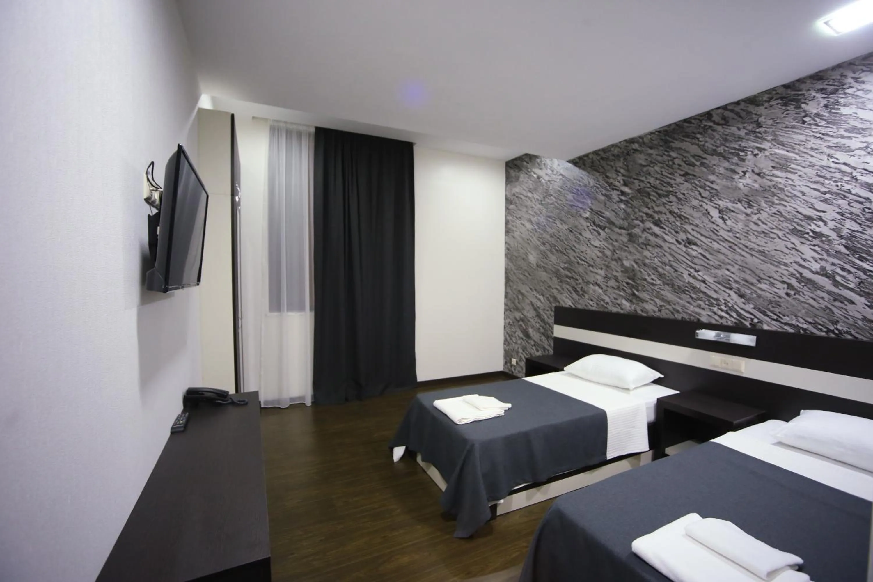 Bedroom, Bed in West Tower Hotel