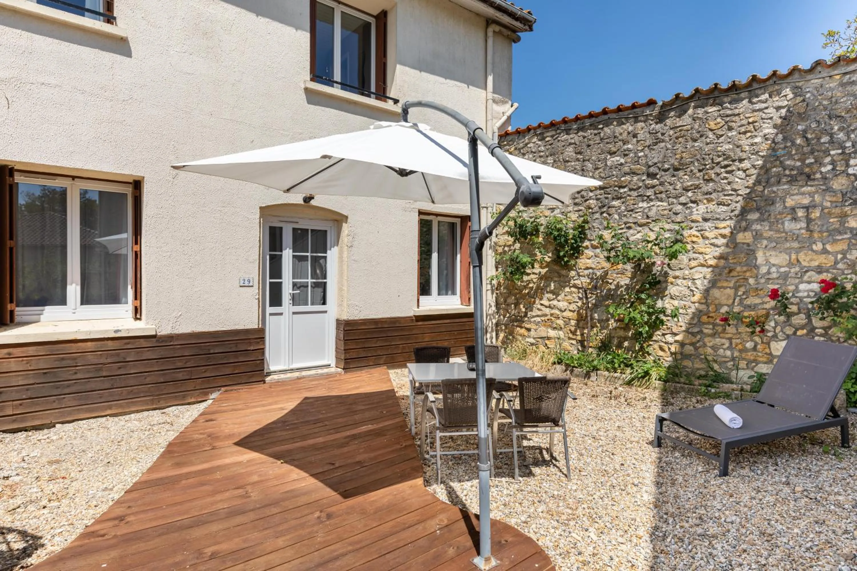 Patio in Hotel Les Vieux Acacias