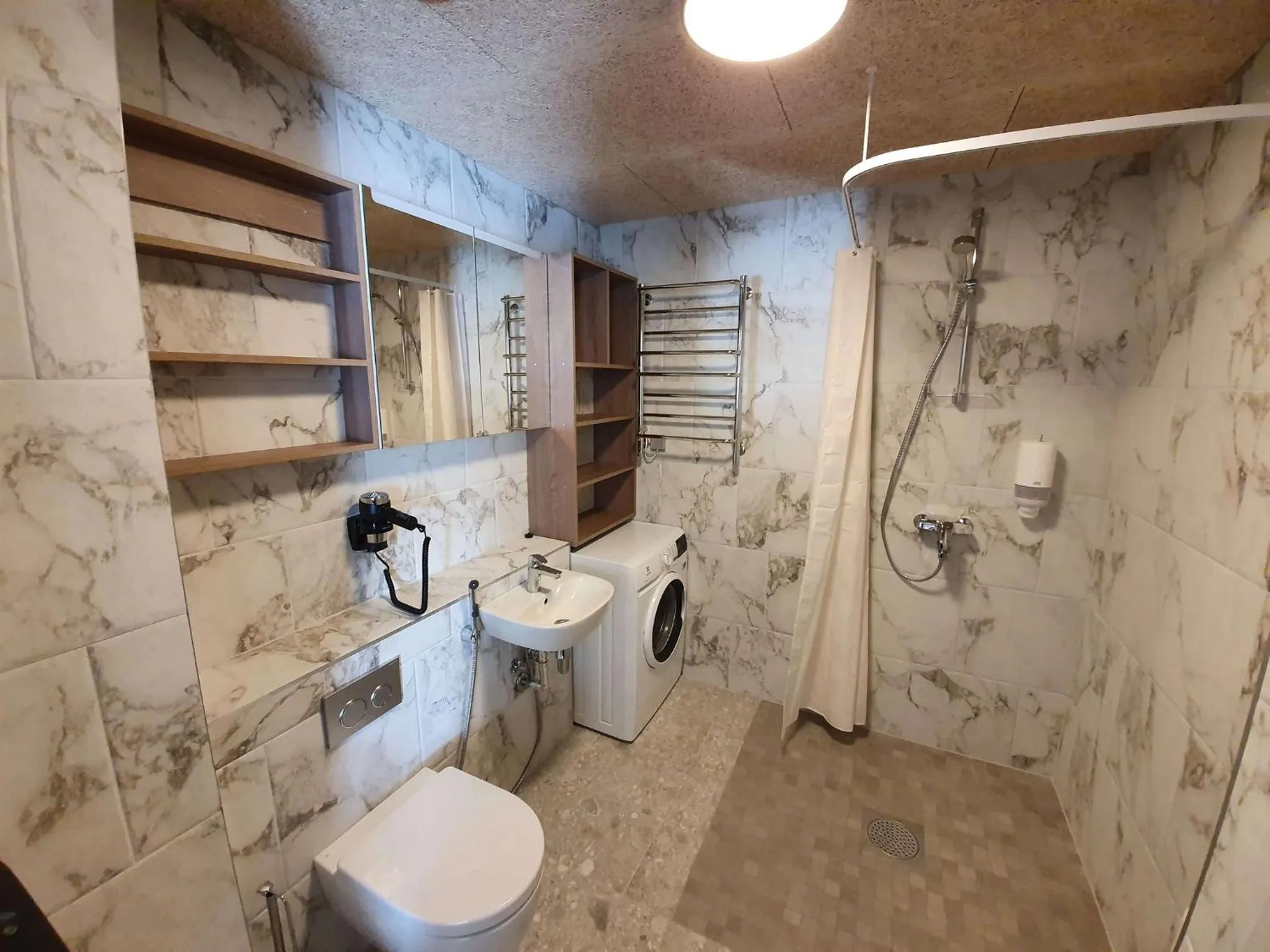 Shower in Viiking Spa Hotel