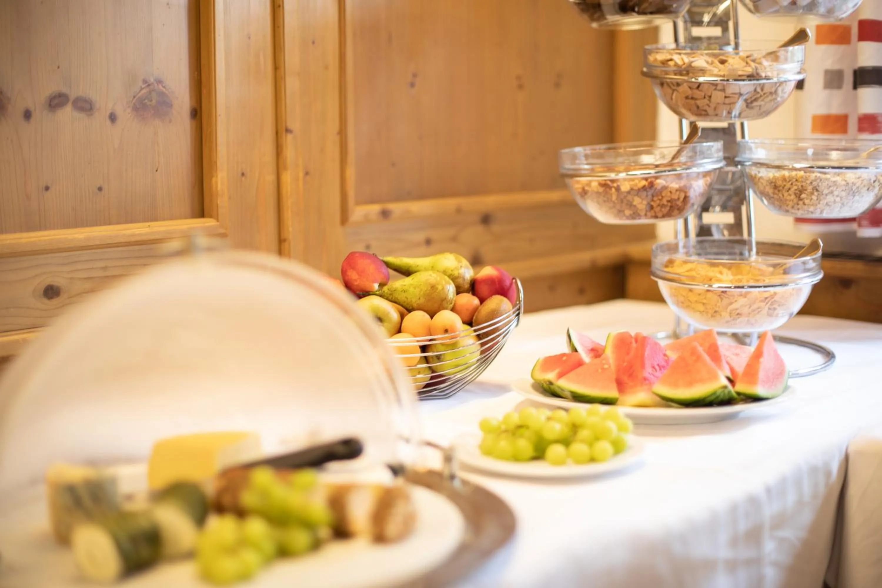 Buffet breakfast in Hotel Zum Goldenen Hirschen