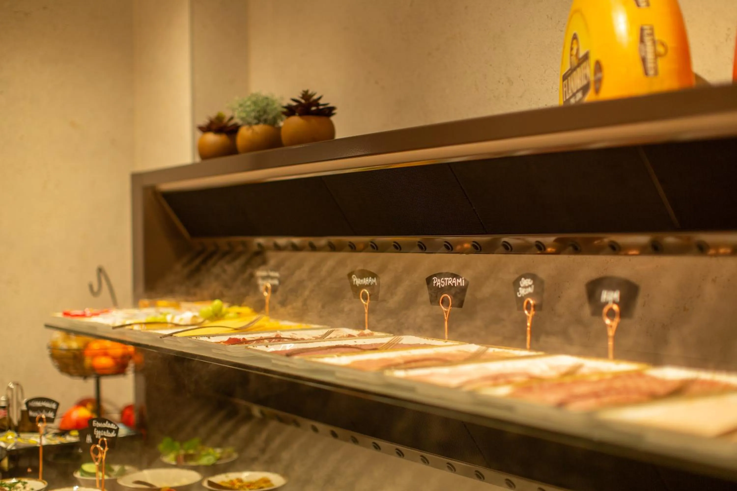 Breakfast in Ariane Hotel