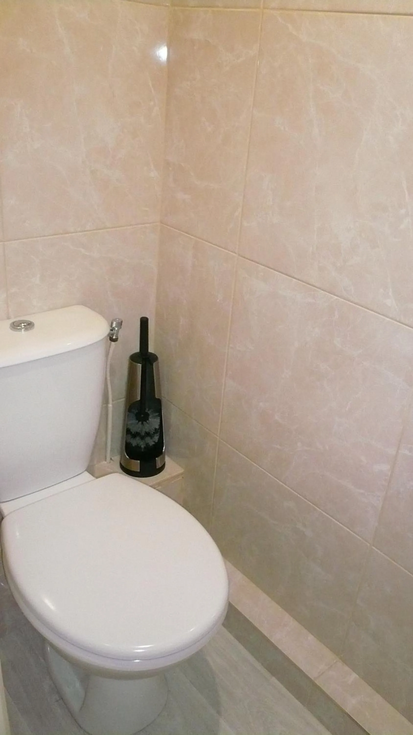 Toilet in Hôtel L'Européen