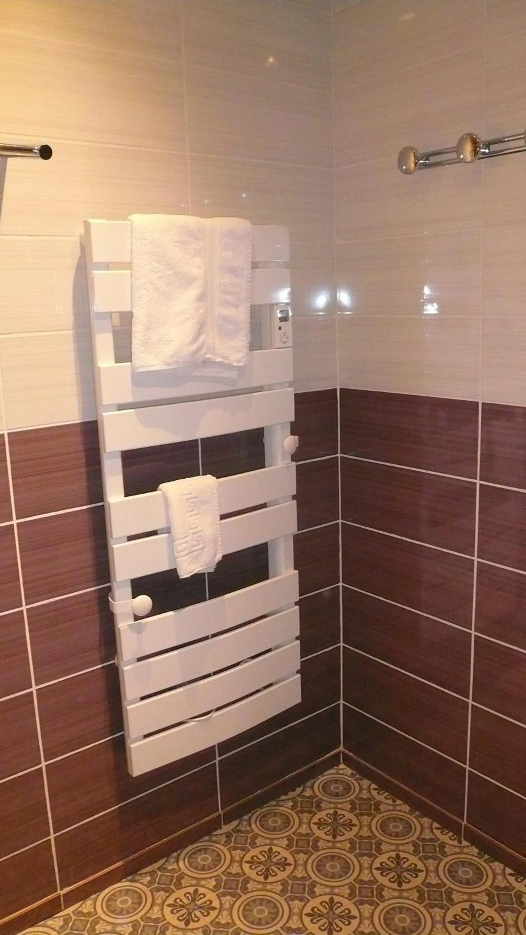 Bathroom in Hôtel L'Européen