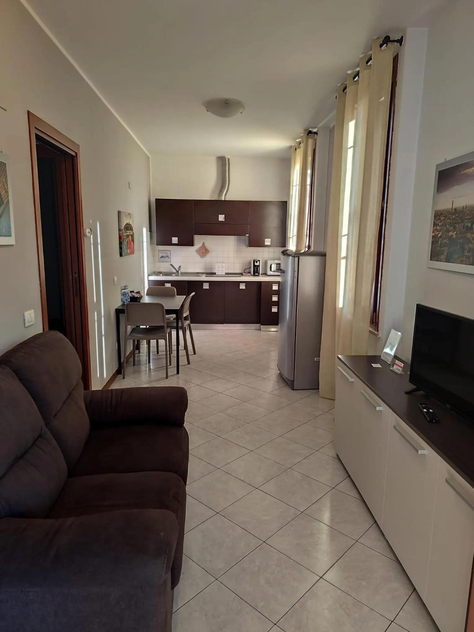 Dining area in Verona Class ApartHotel "Residenze del Cuore"