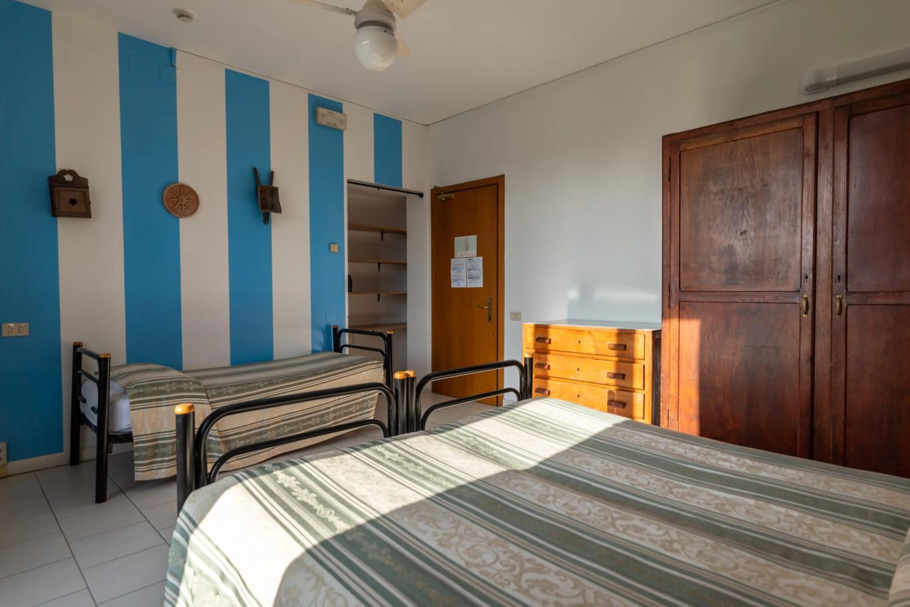 Bed in Hotel Il Lato Azzurro - Isola di Sant'Erasmo - NO VEHICLES ACCESS