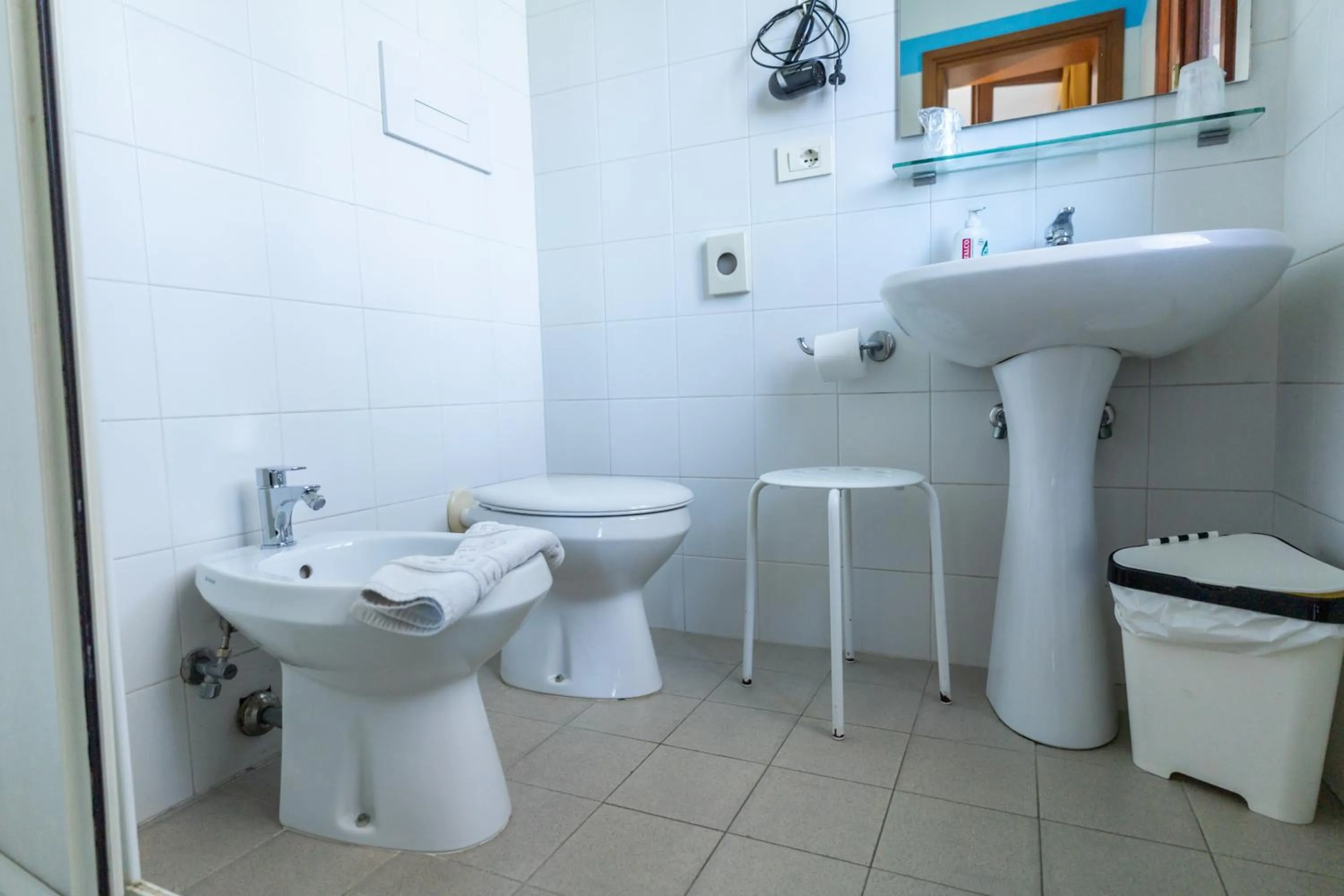 Shower in Hotel Il Lato Azzurro - Isola di Sant'Erasmo - NO VEHICLES ACCESS