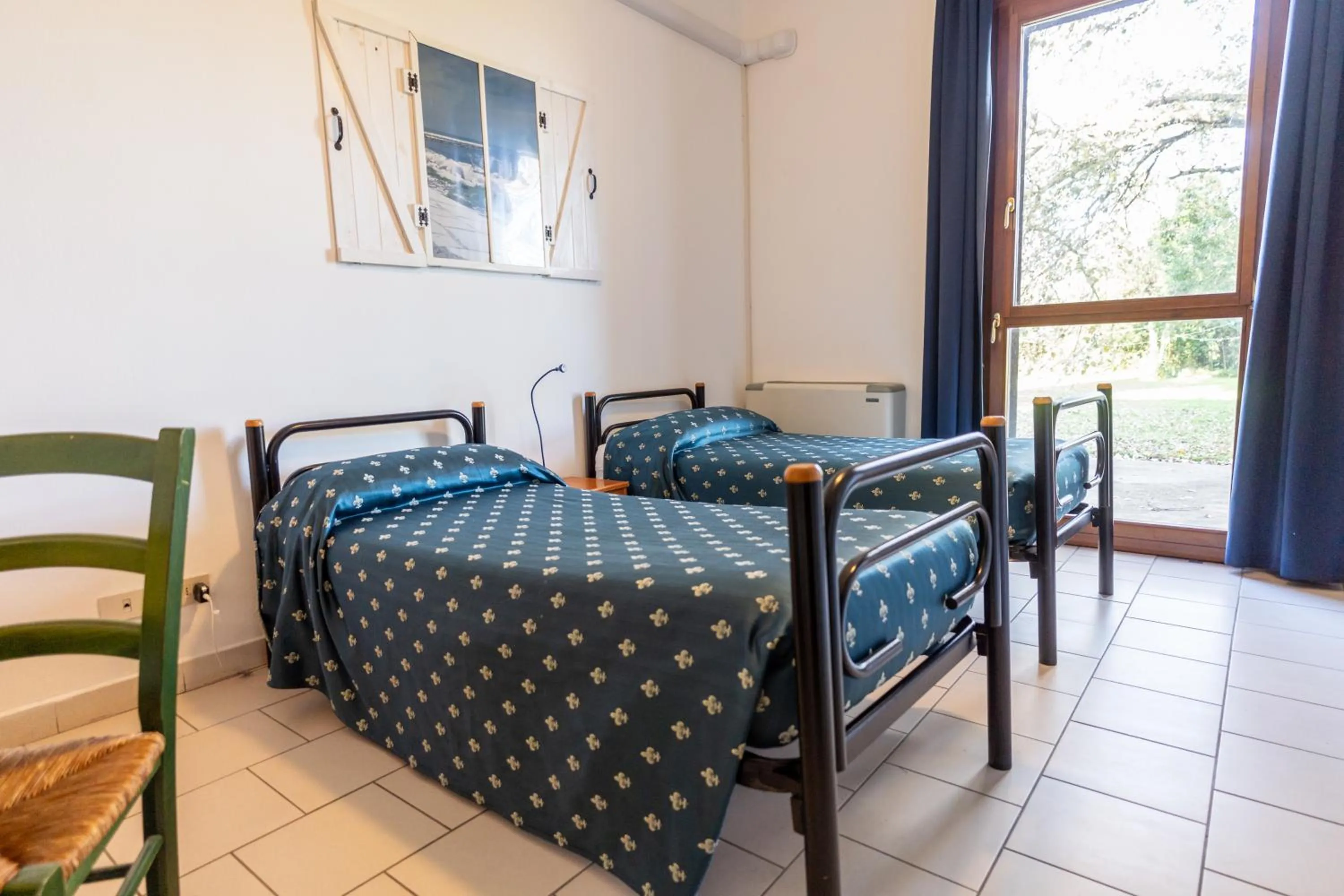 Photo of the whole room, Bed in Hotel Il Lato Azzurro - Isola di Sant'Erasmo - NO VEHICLES ACCESS