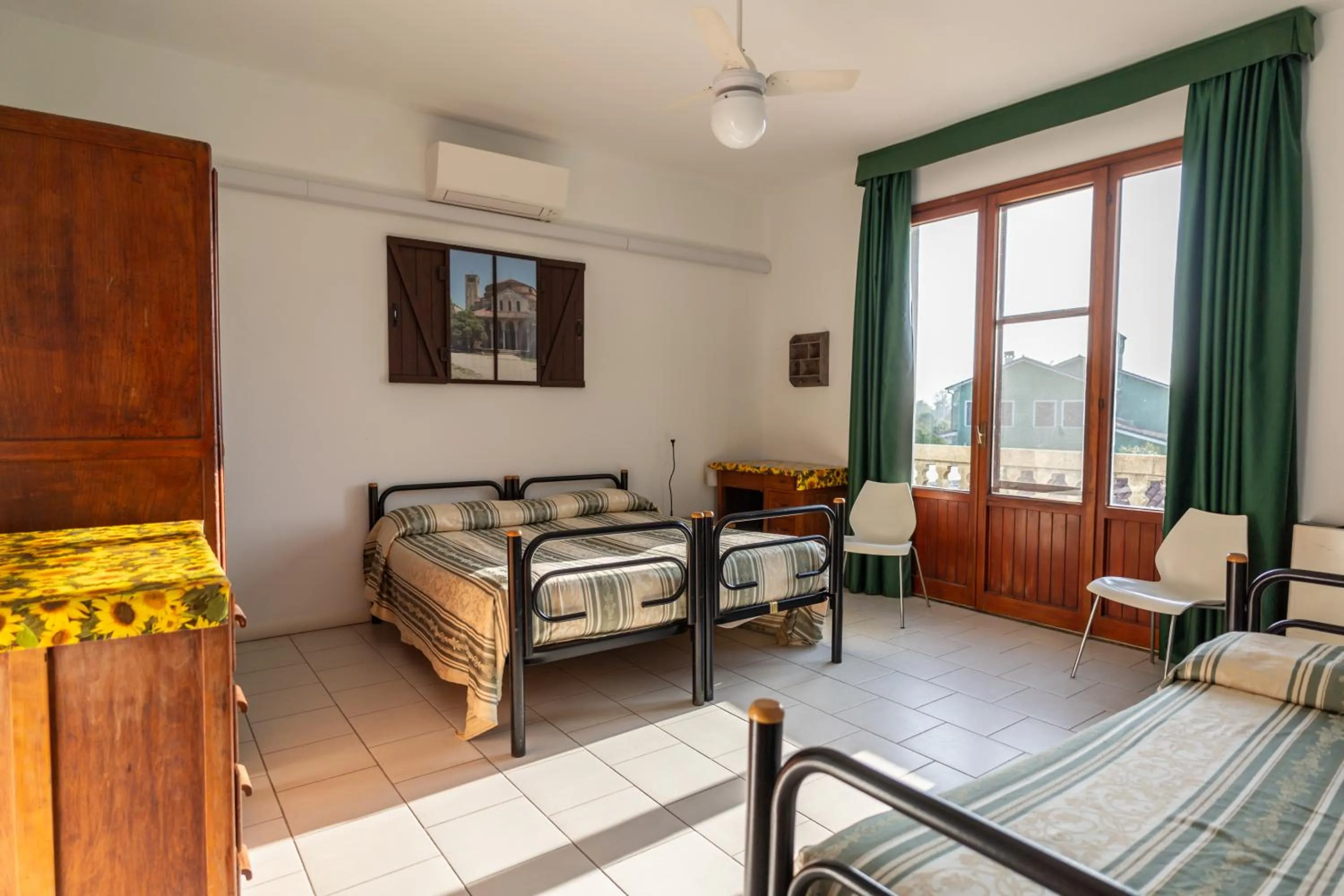 Bed in Hotel Il Lato Azzurro - Isola di Sant'Erasmo - NO VEHICLES ACCESS