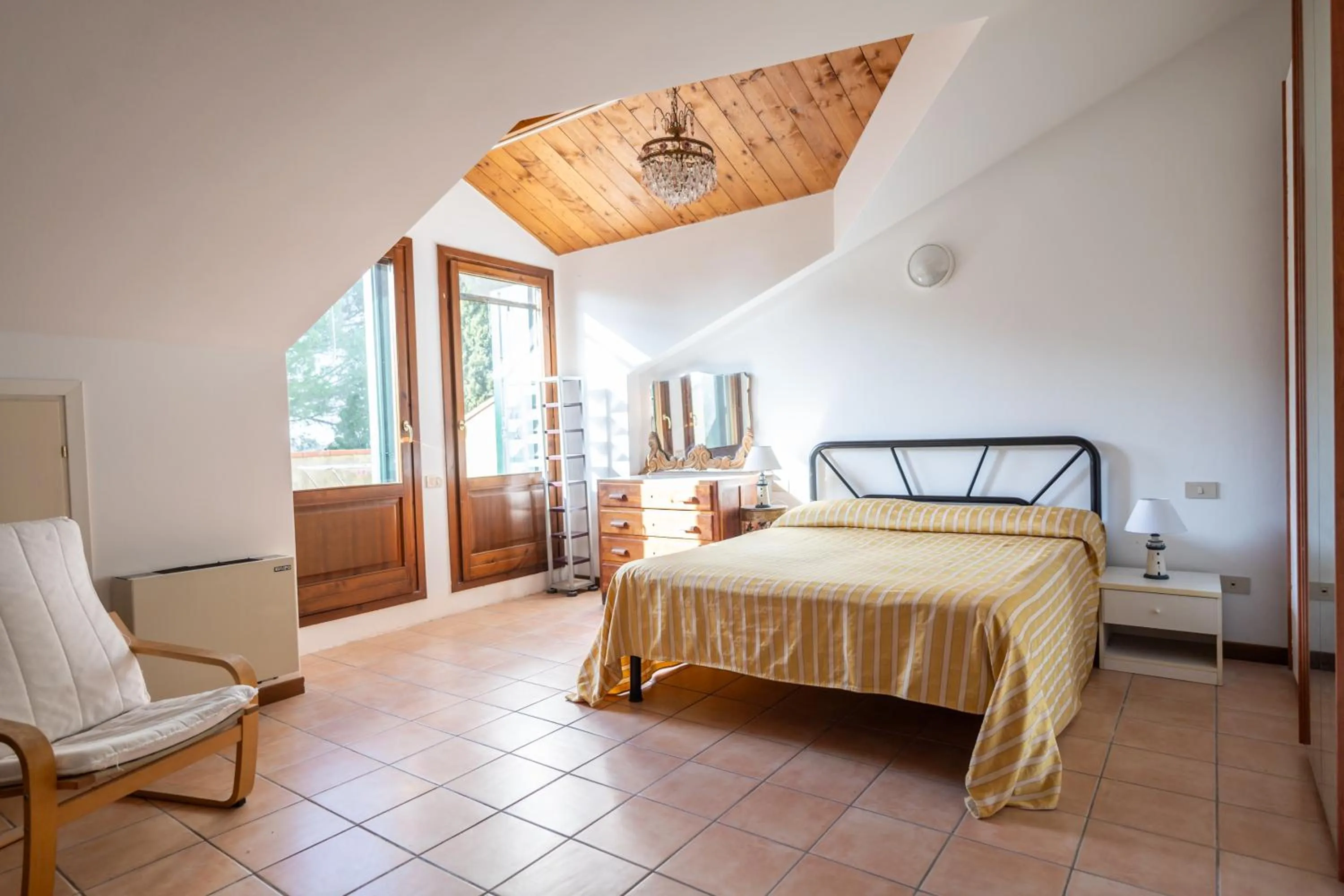 Bed in Hotel Il Lato Azzurro - Isola di Sant'Erasmo - NO VEHICLES ACCESS