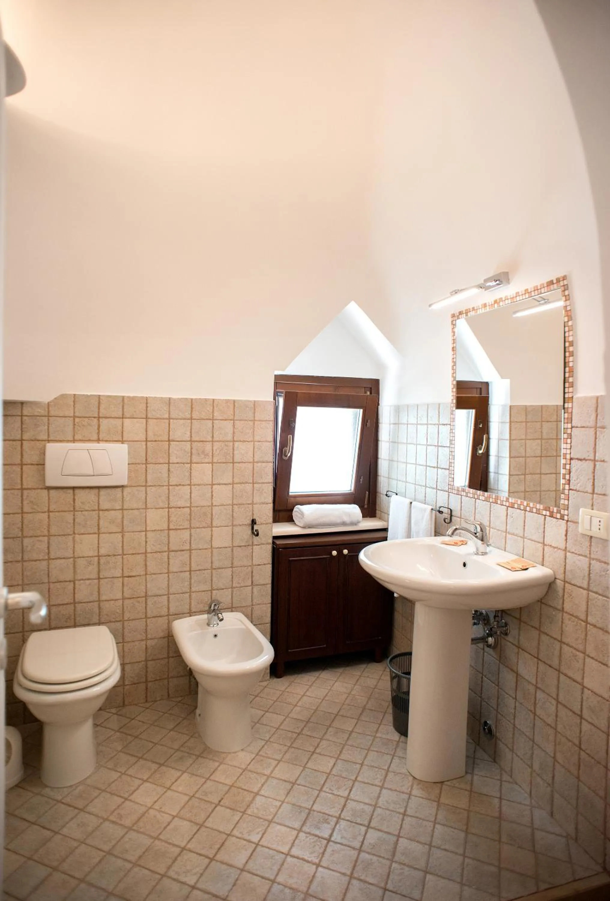 Bathroom in Trullo Giardino Fiorito