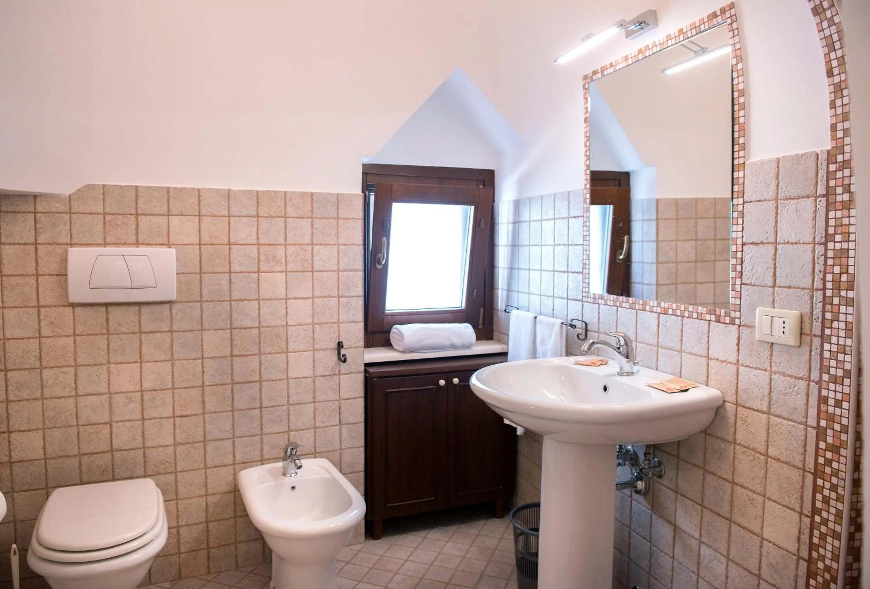 Bathroom in Trullo Giardino Fiorito