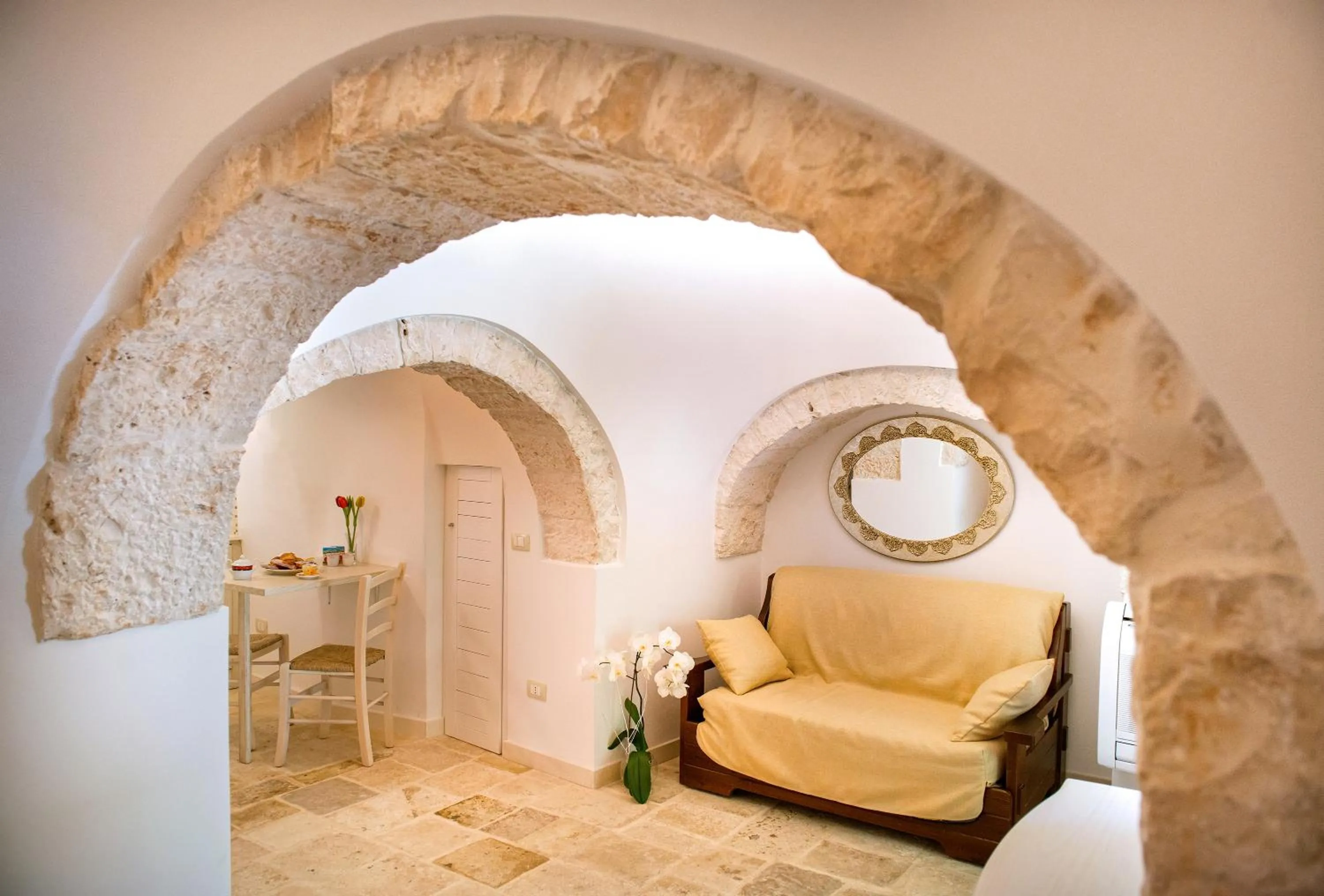 Living room in Trullo Giardino Fiorito