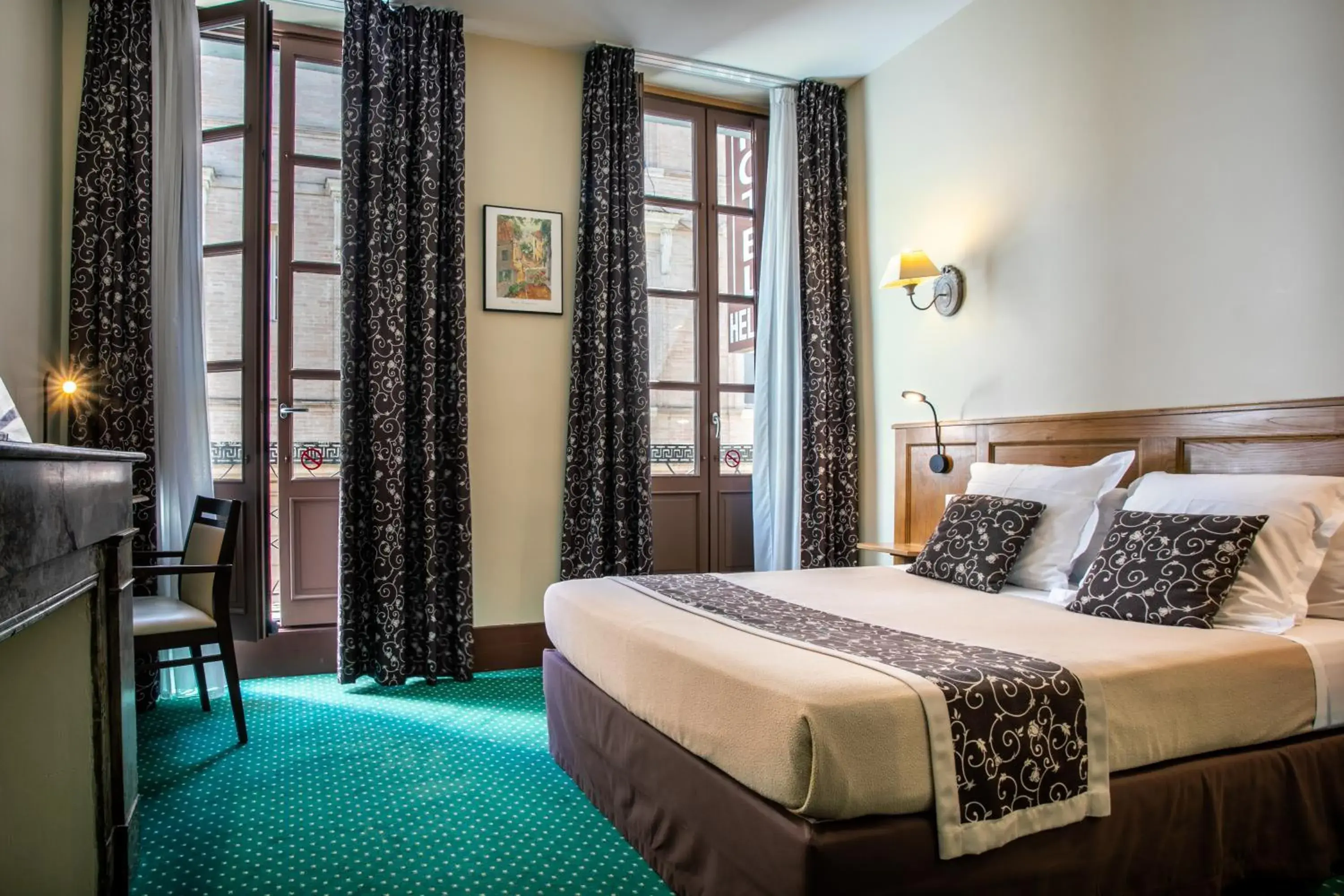 Double Room in Hôtel Héliot, Cosy Places by Charme & Caractère Double Room in Hôtel Héliot, Cosy Places by Charme & Caractère