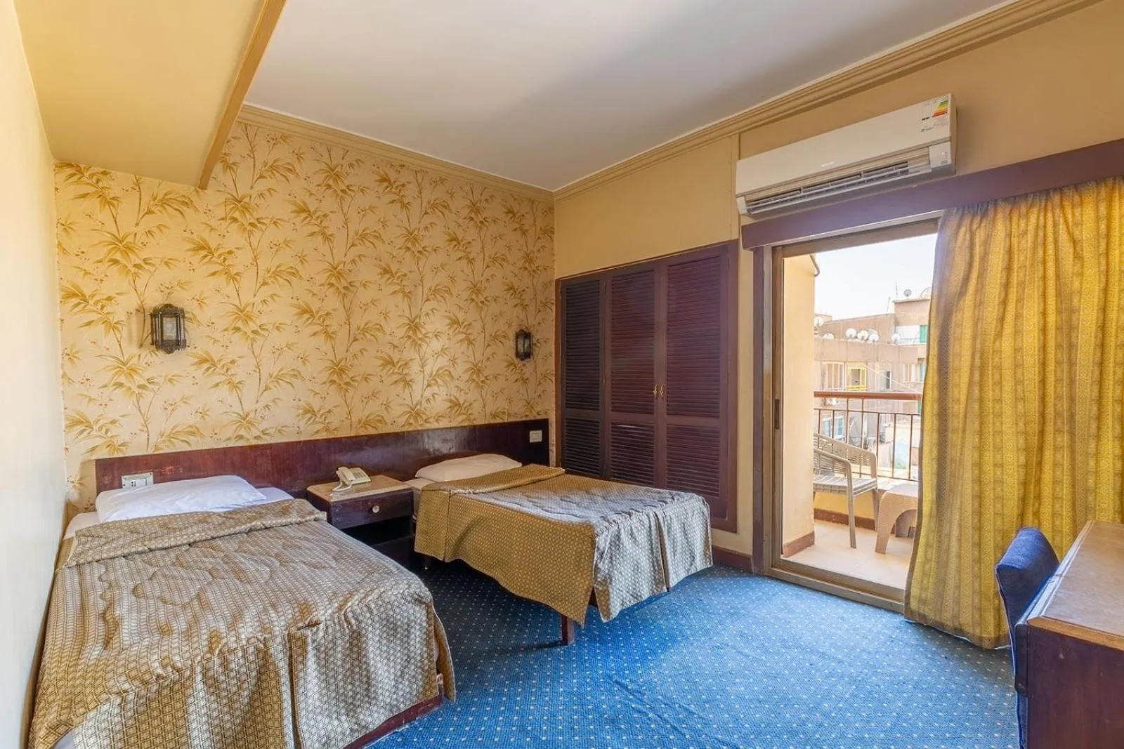 Bed in St George Hotel Cairo