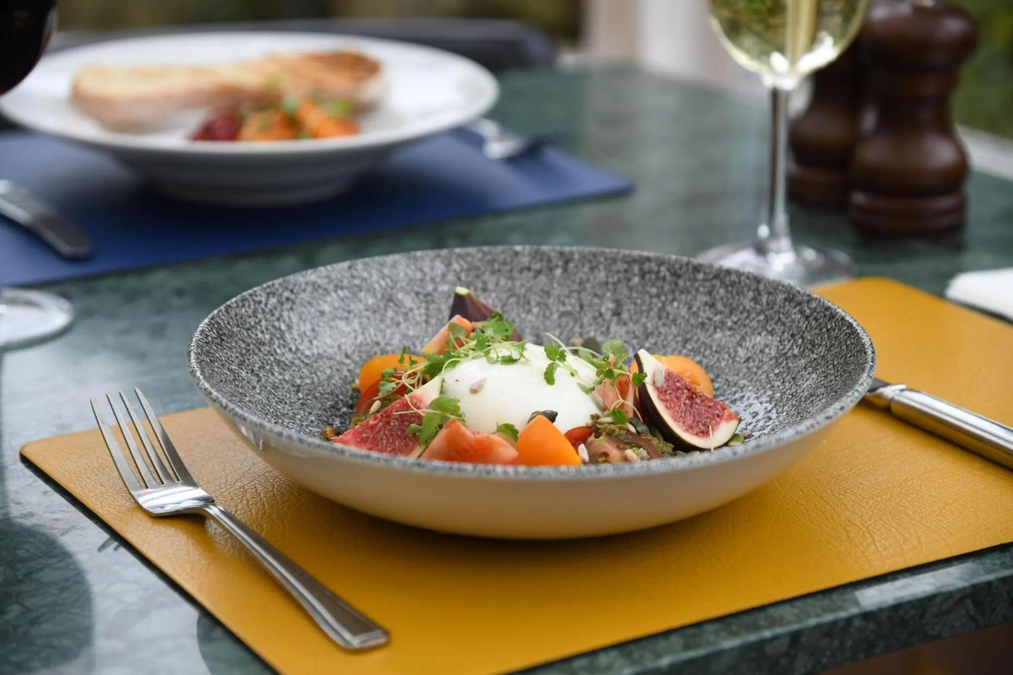 Restaurant/places to eat in Montigo Resorts, Somerset