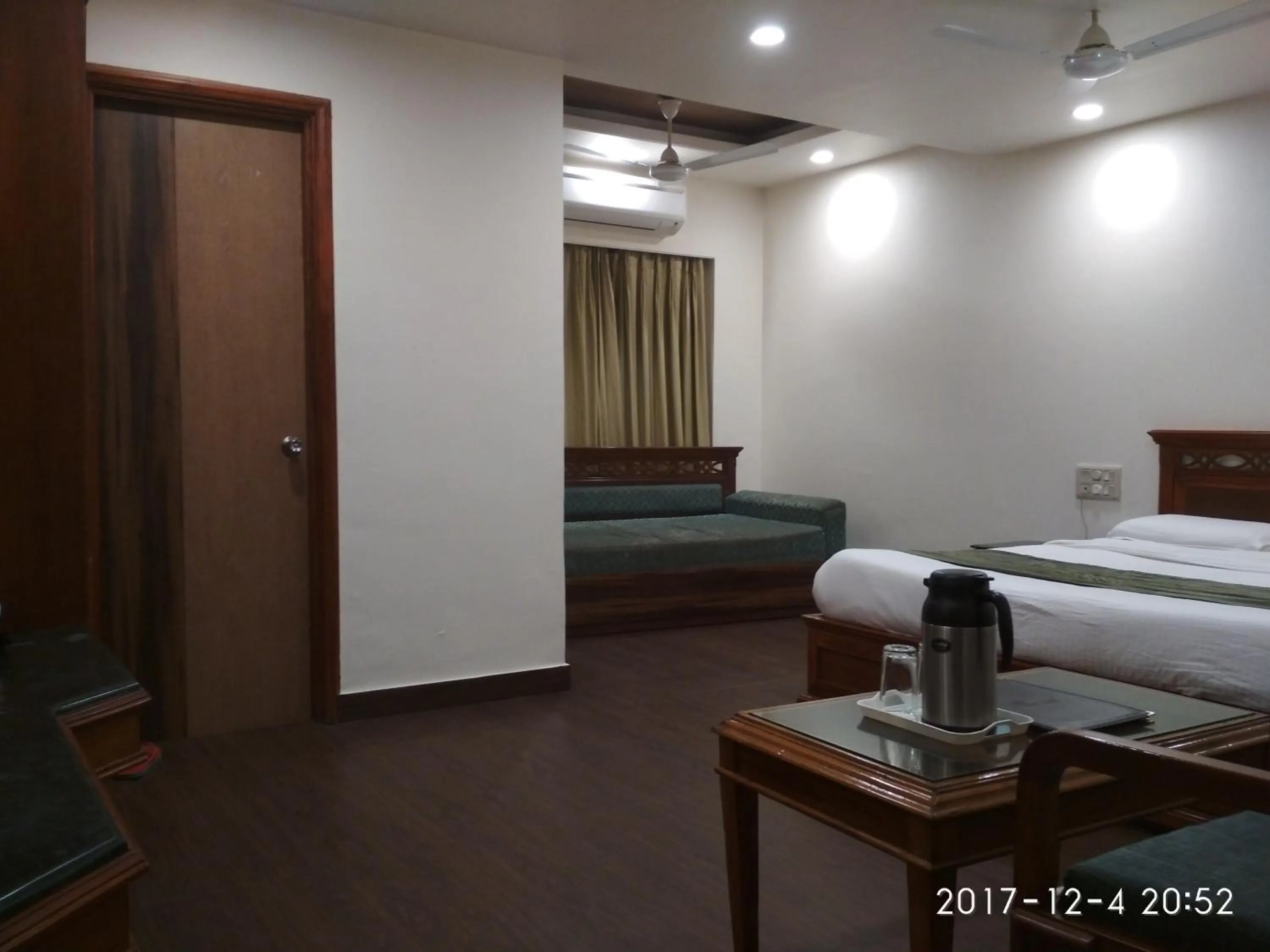 Bedroom in Hotel Silver Oak