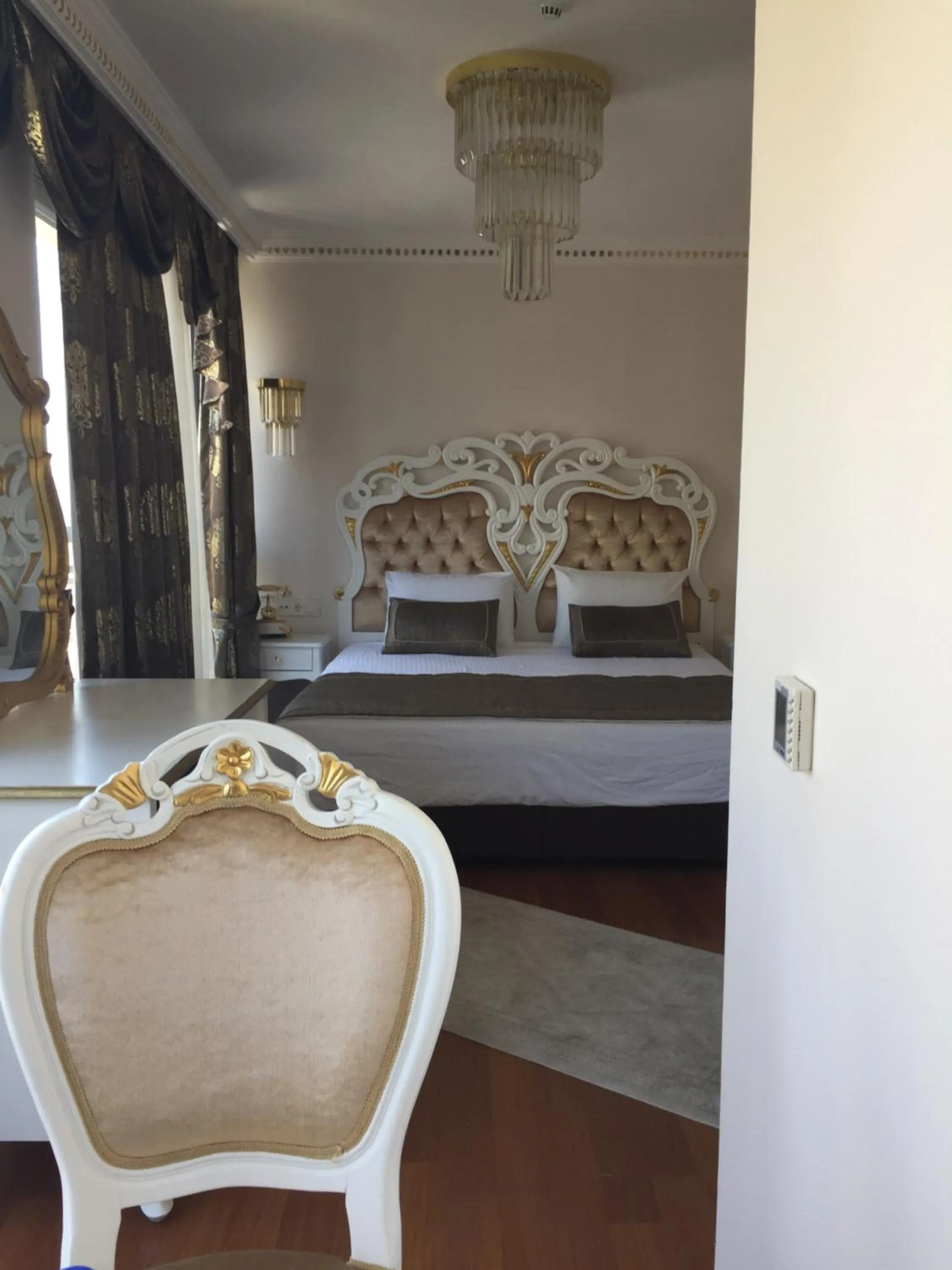 Bed in Gulhane Garden Hotel