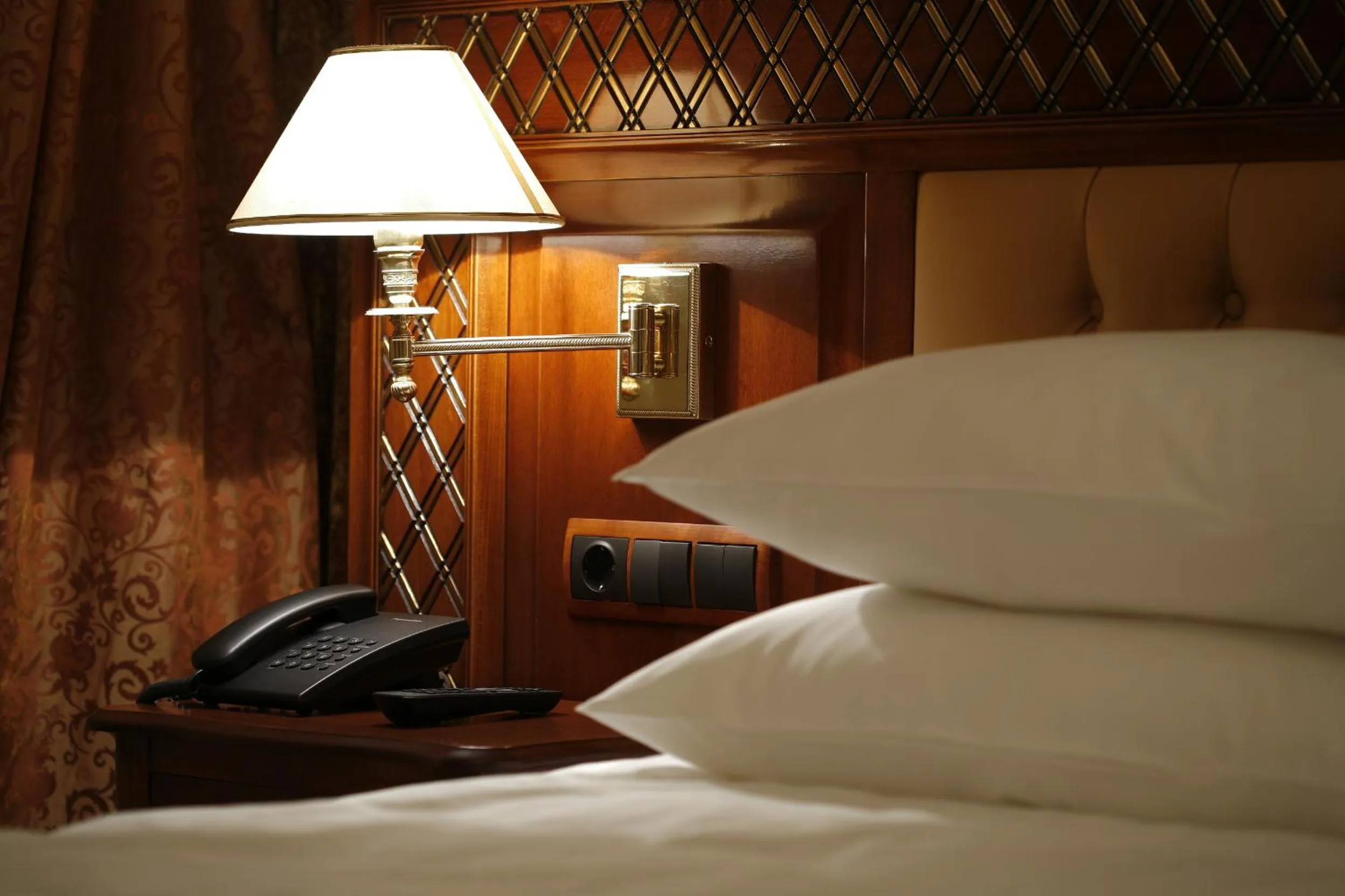 Decorative detail, Bed in Citadel Inn Gastro Boutique Hotel - Готель Цитадель Львів