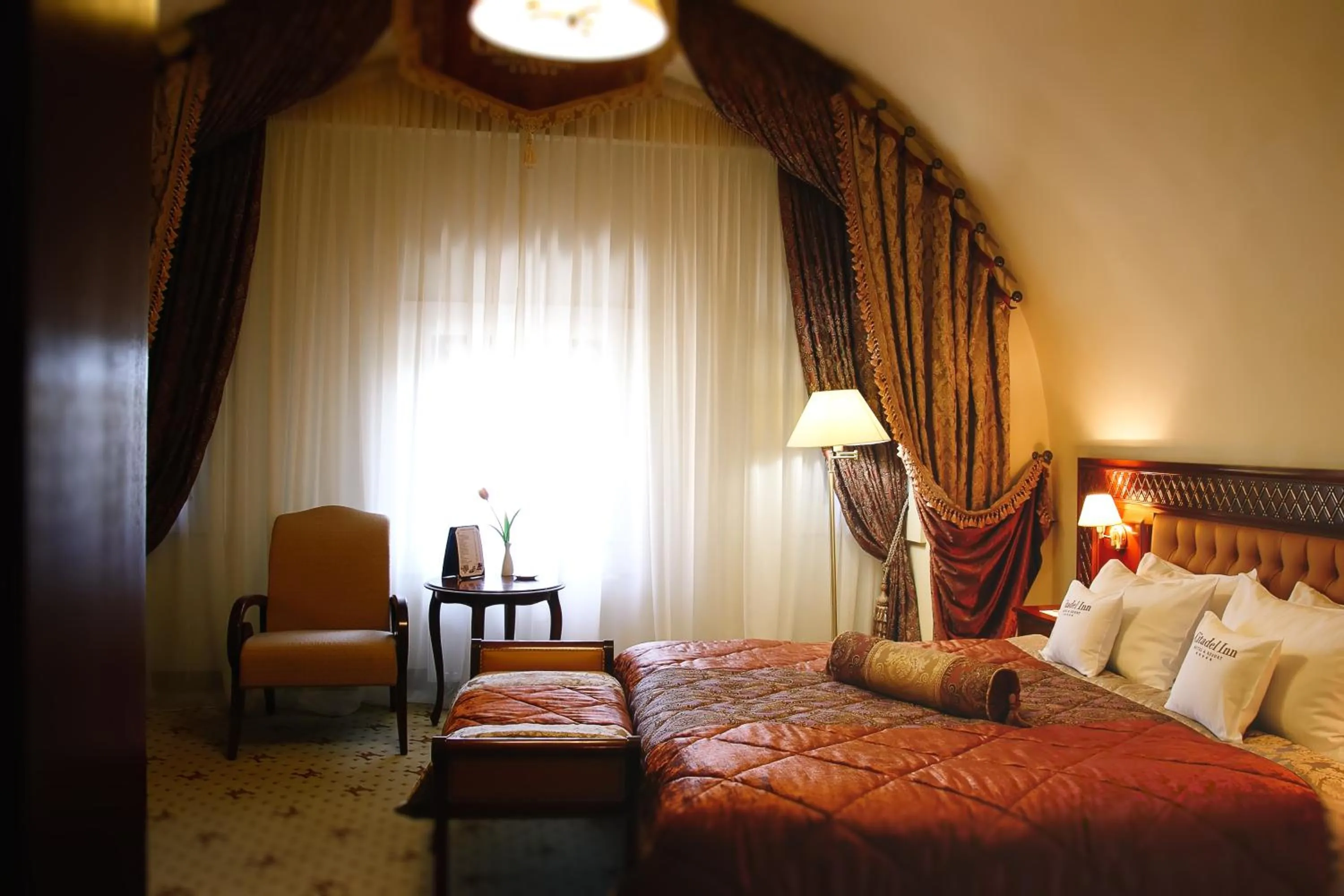 Bed in Citadel Inn Gastro Boutique Hotel - Готель Цитадель Львів