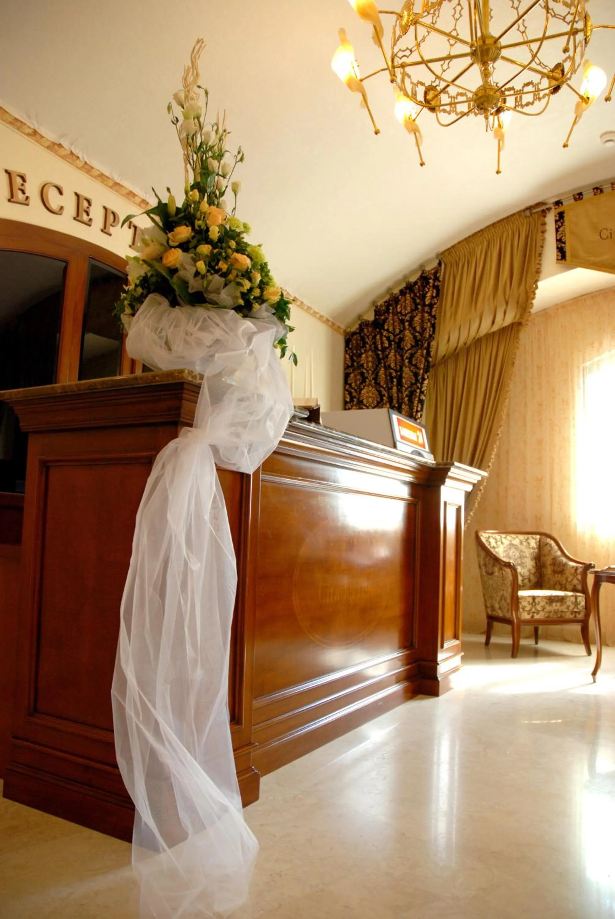 Decorative detail, Bed in Citadel Inn Gastro Boutique Hotel - Готель Цитадель Львів