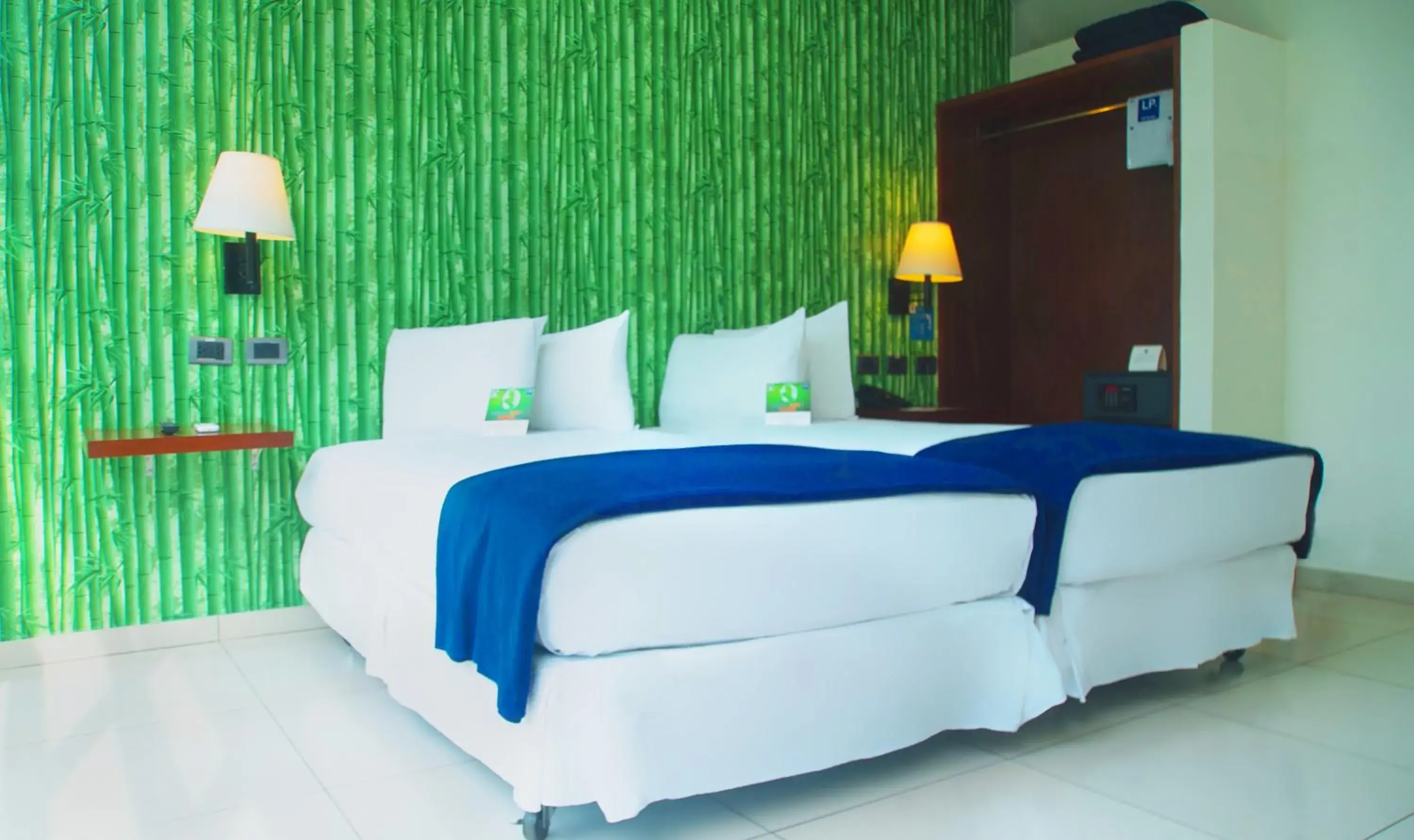 Twin Room in Hotel LP Santa Cruz Centro Twin Room in Hotel LP Santa Cruz Centro