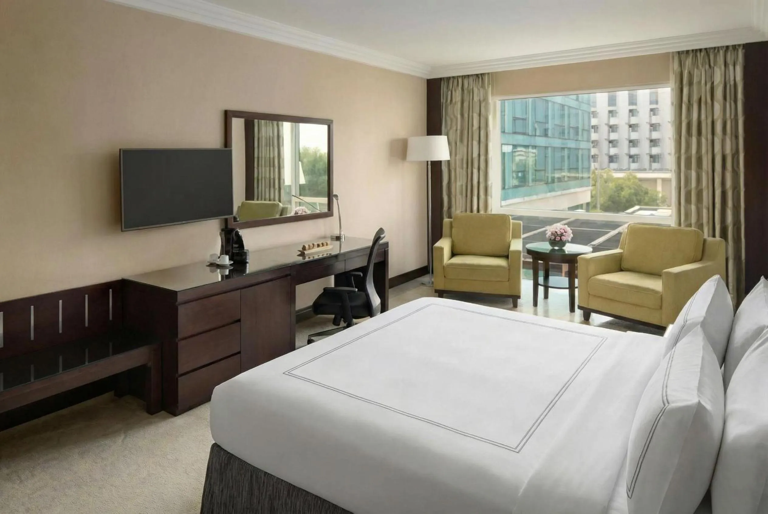 Bedroom in Crowne Plaza Jeddah