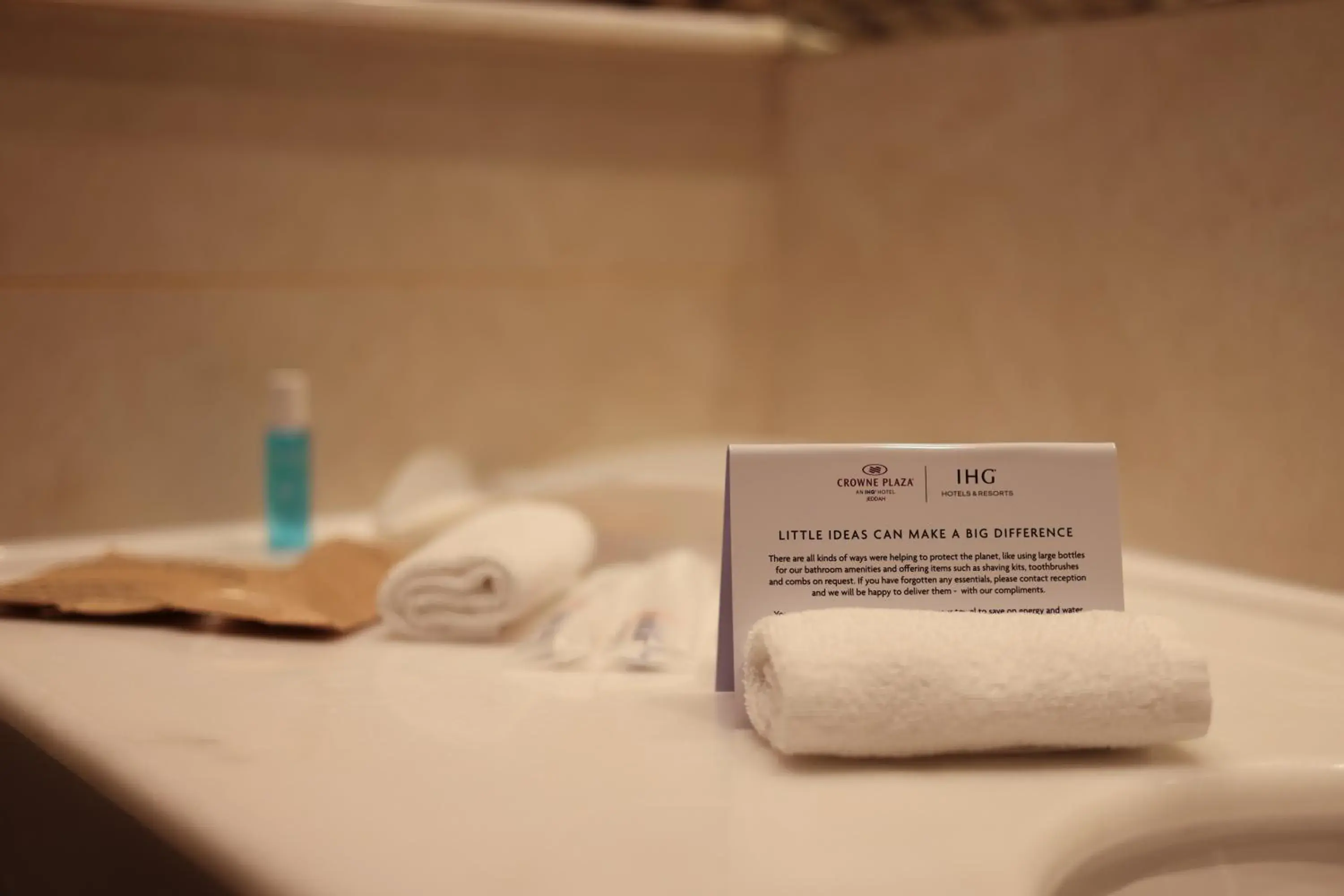 Standard Queen Room - Smoking in Crowne Plaza Jeddah by IHG Standard Queen Room - Smoking in Crowne Plaza Jeddah by IHG