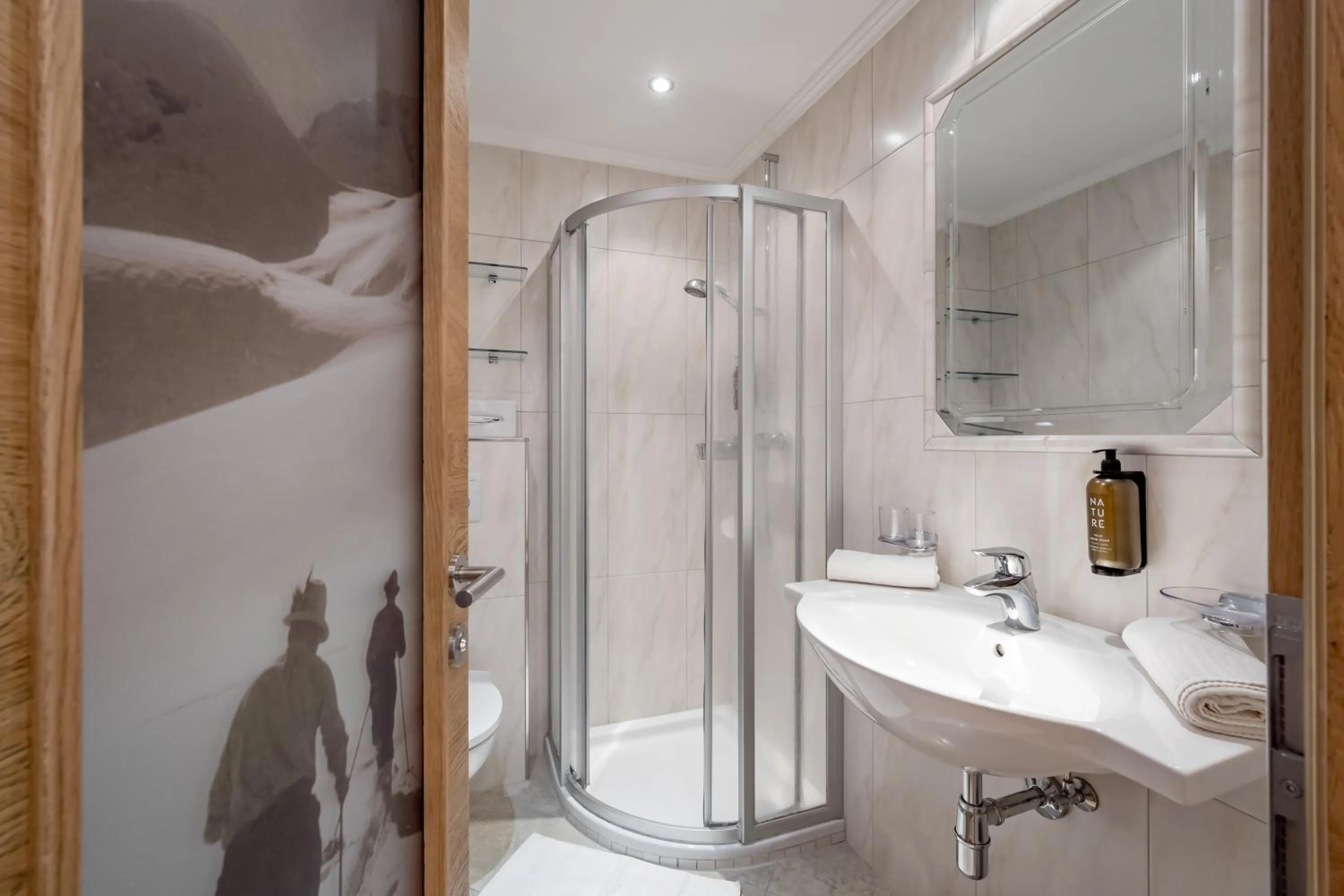 Shower in Hotel Sportpension Carinthia