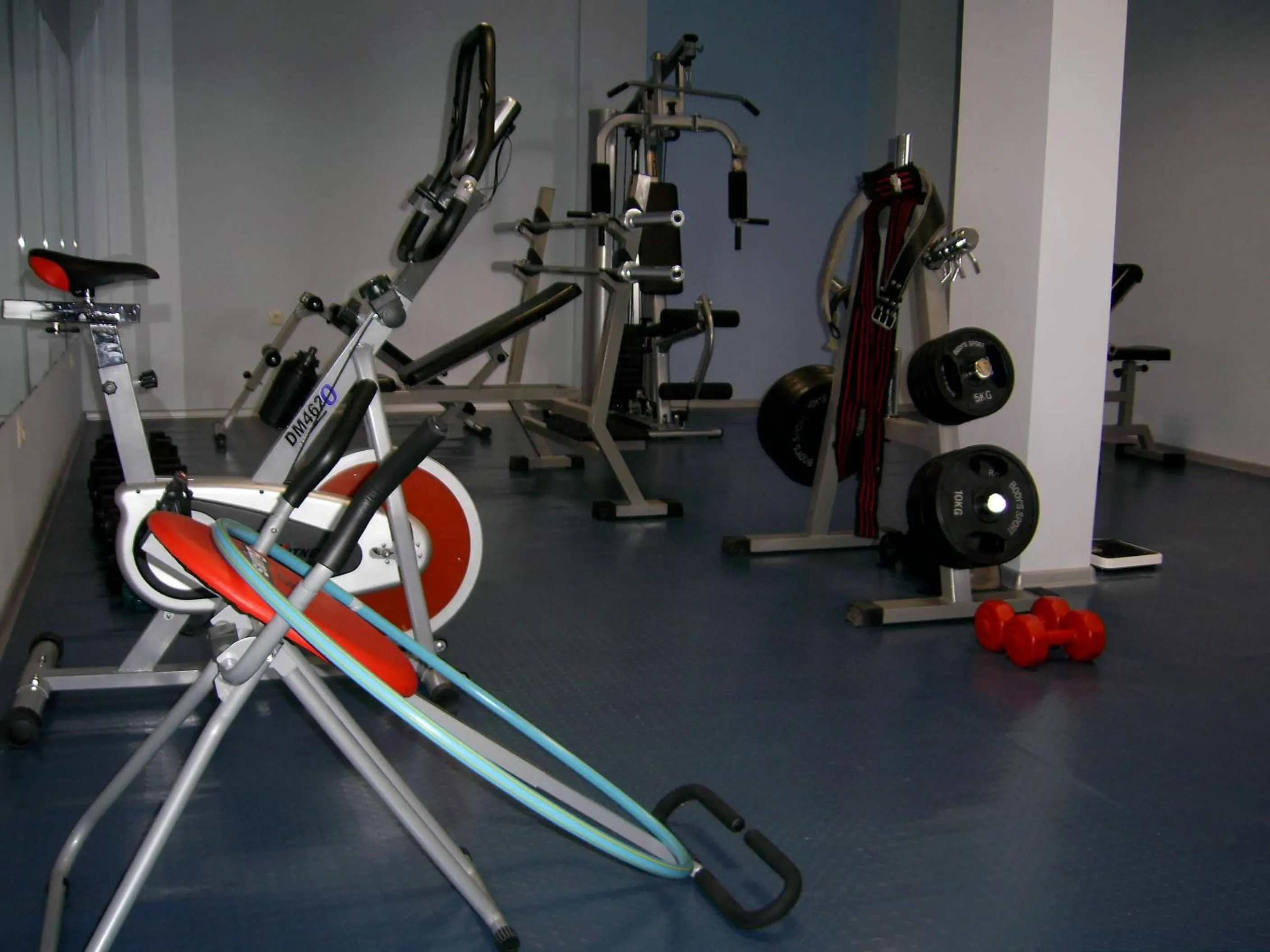 Fitness centre/facilities in Relax Holiday Complex & Spa
