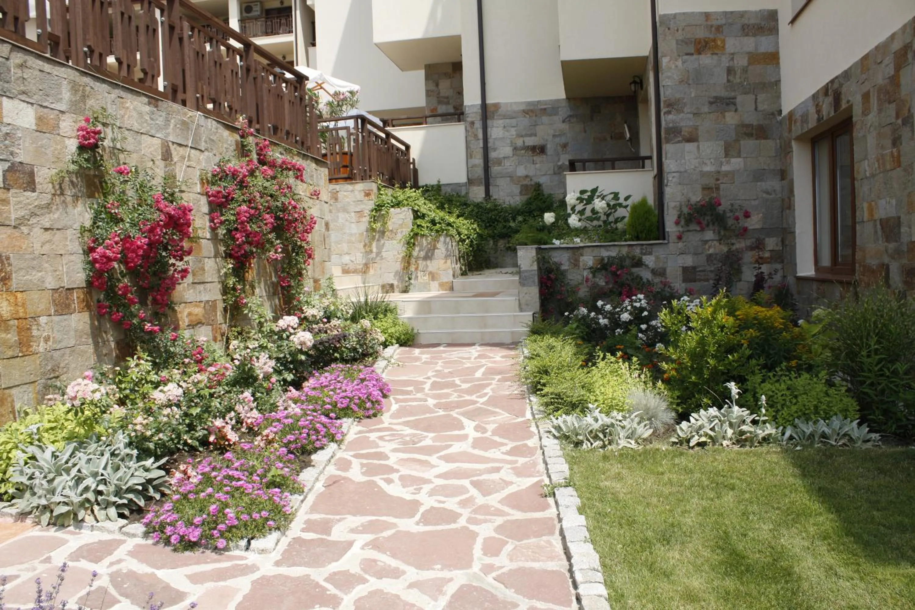 Area and facilities in Relax Holiday Complex & Spa