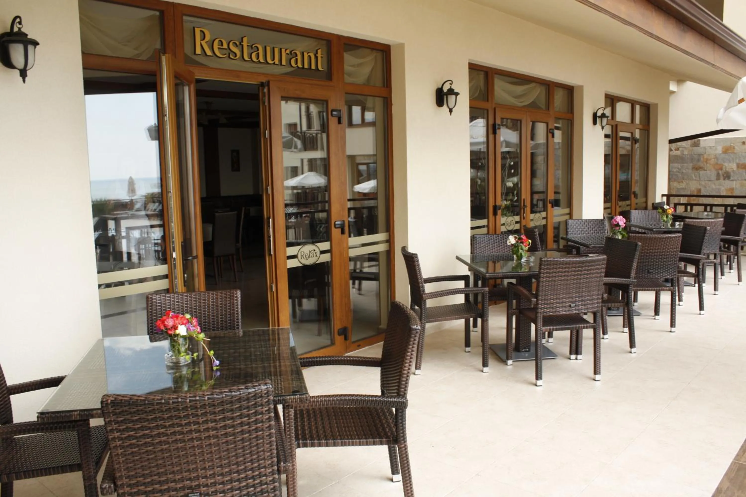 Restaurant/places to eat in Relax Holiday Complex & Spa