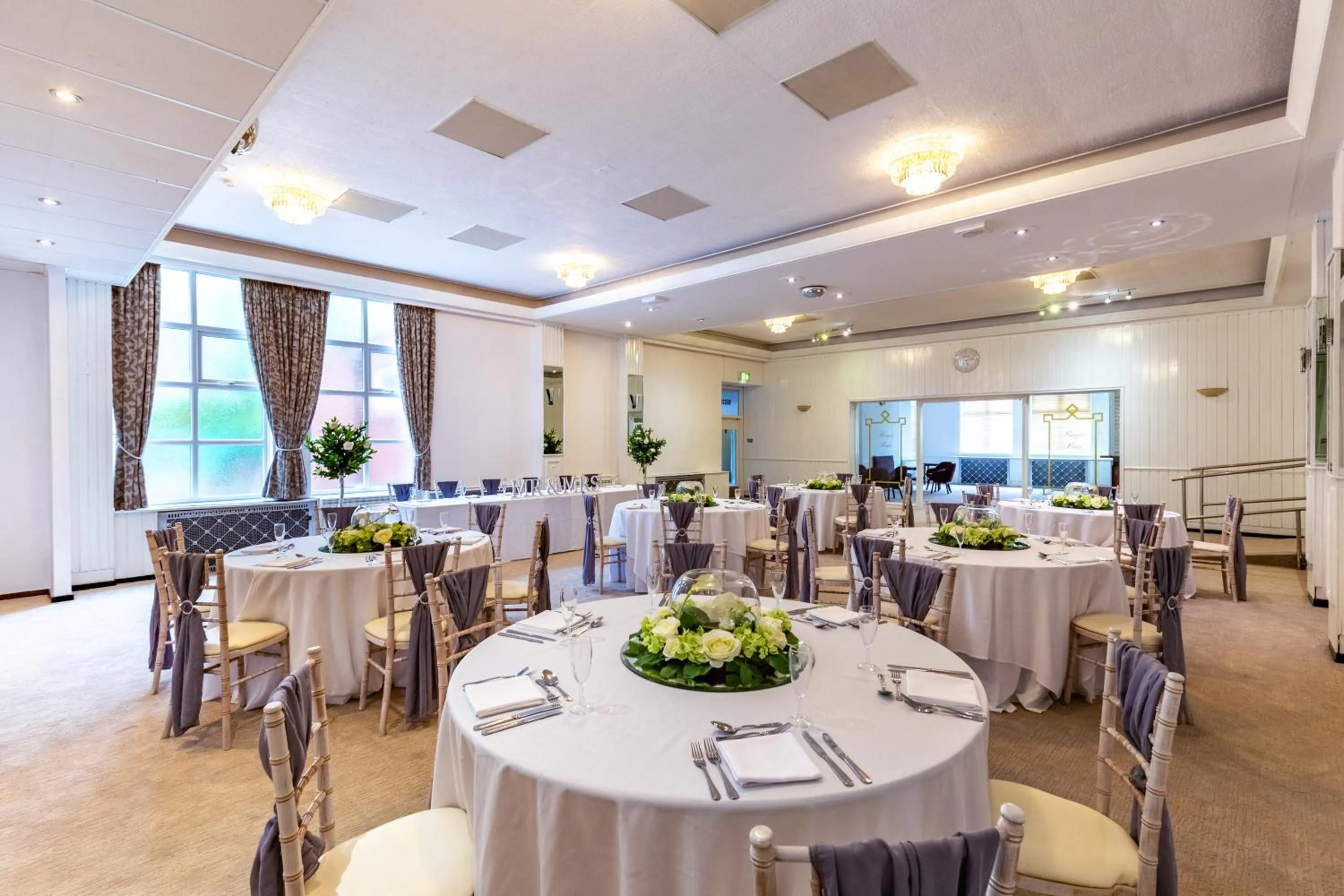 Property building in Alma Lodge Hotel