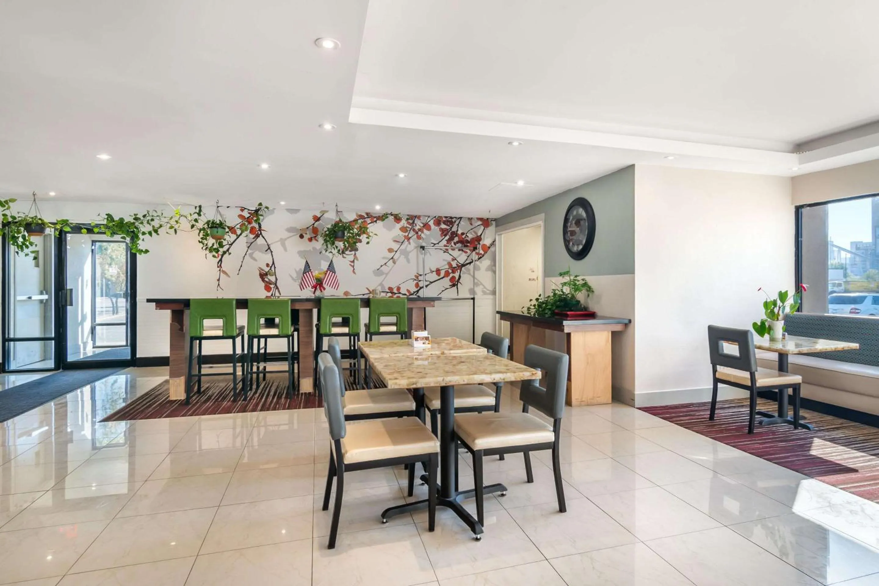 Lobby or reception in MainStay Suites Springfield IL