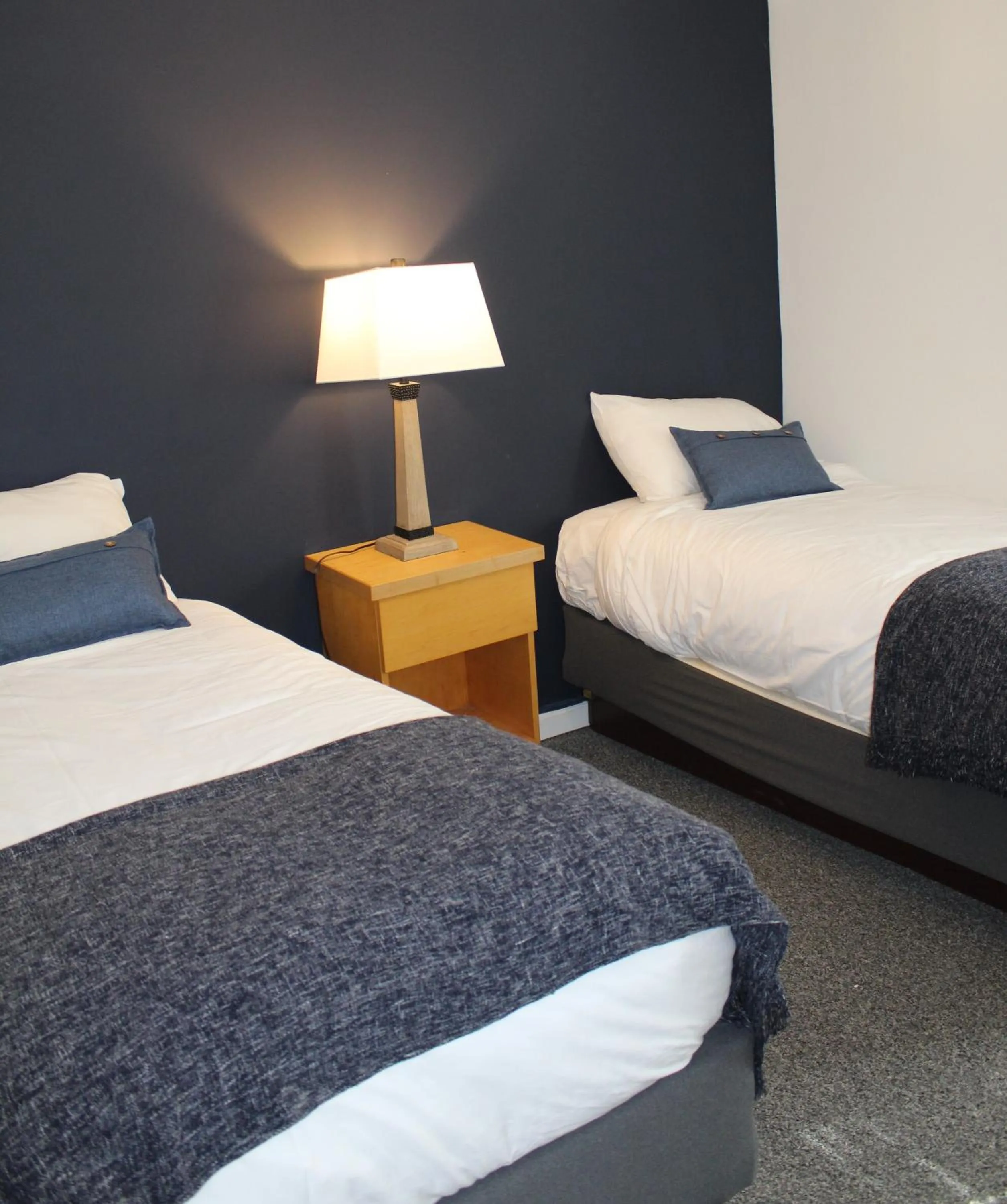 Bed in Catskill Seasons Inn