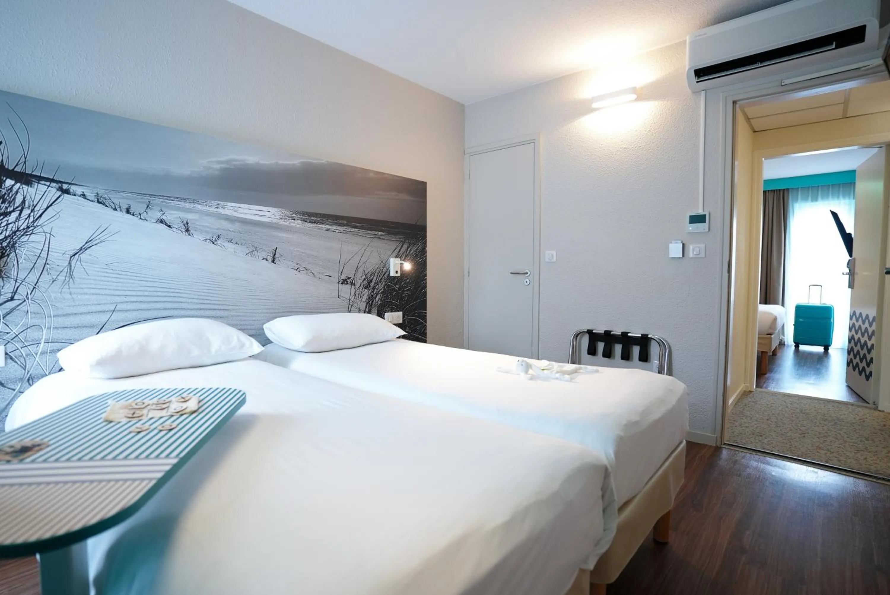 Bedroom, Bed in ibis Styles Quimper