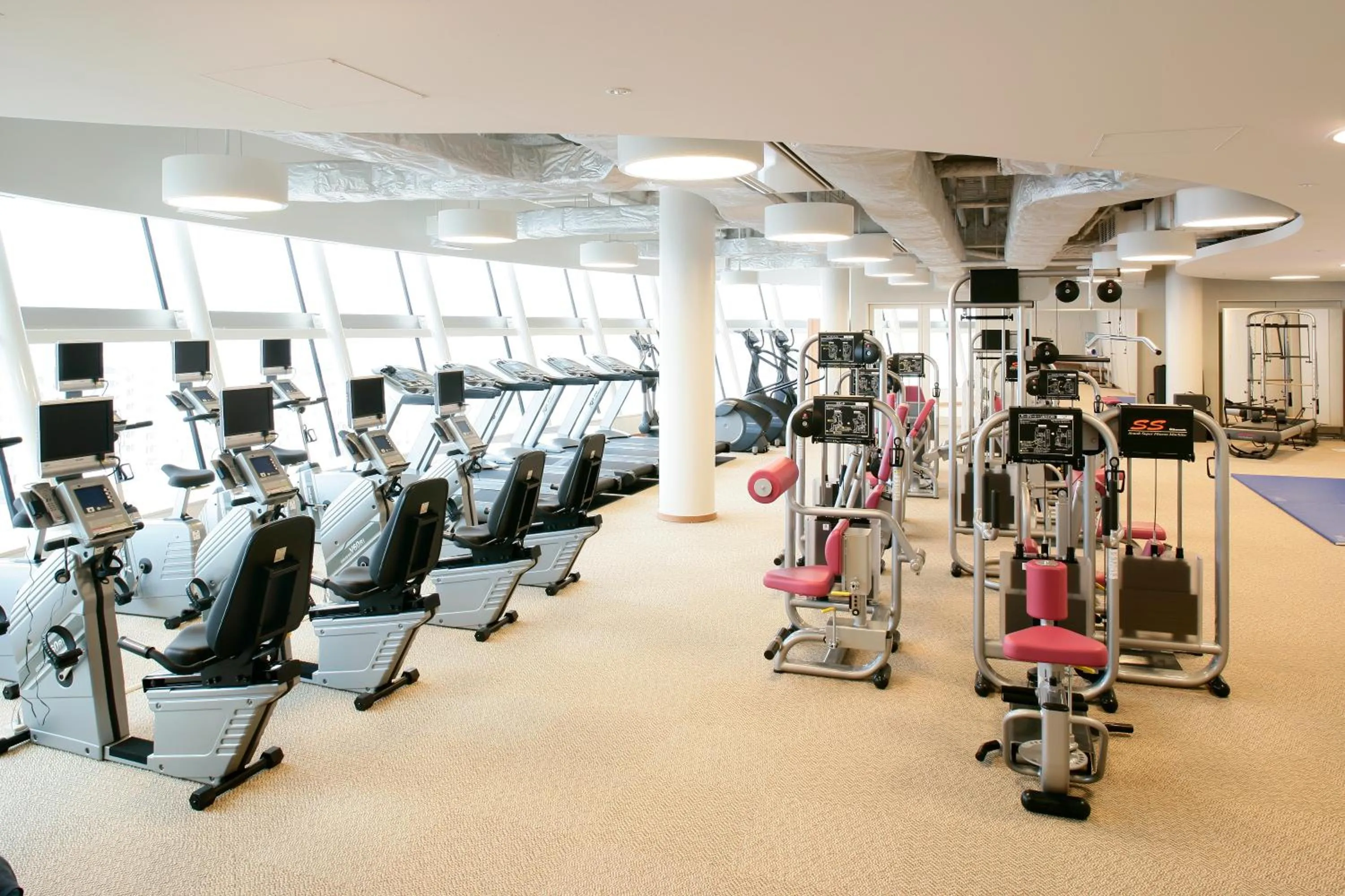 Fitness centre/facilities in City Plaza Osaka